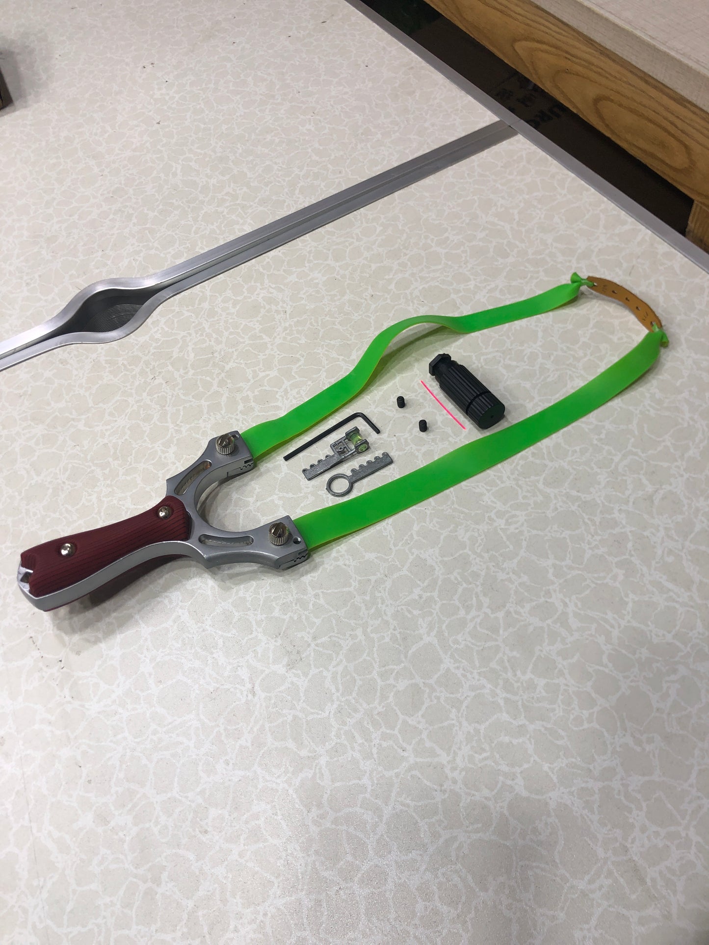 Paladin Flat Skin Slingshot Straight Plate