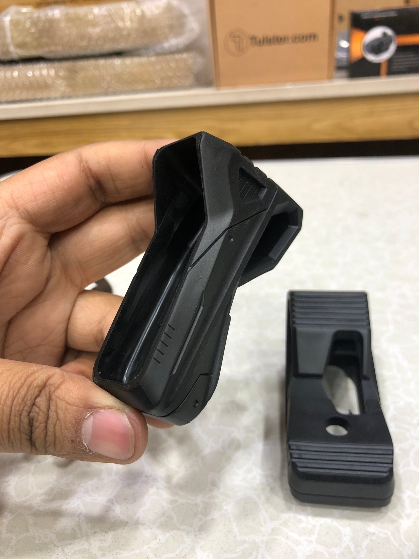 2pcs/Set Tactical P-MAG Multi-Functional Quick Pull Holster (Magazine Grip)