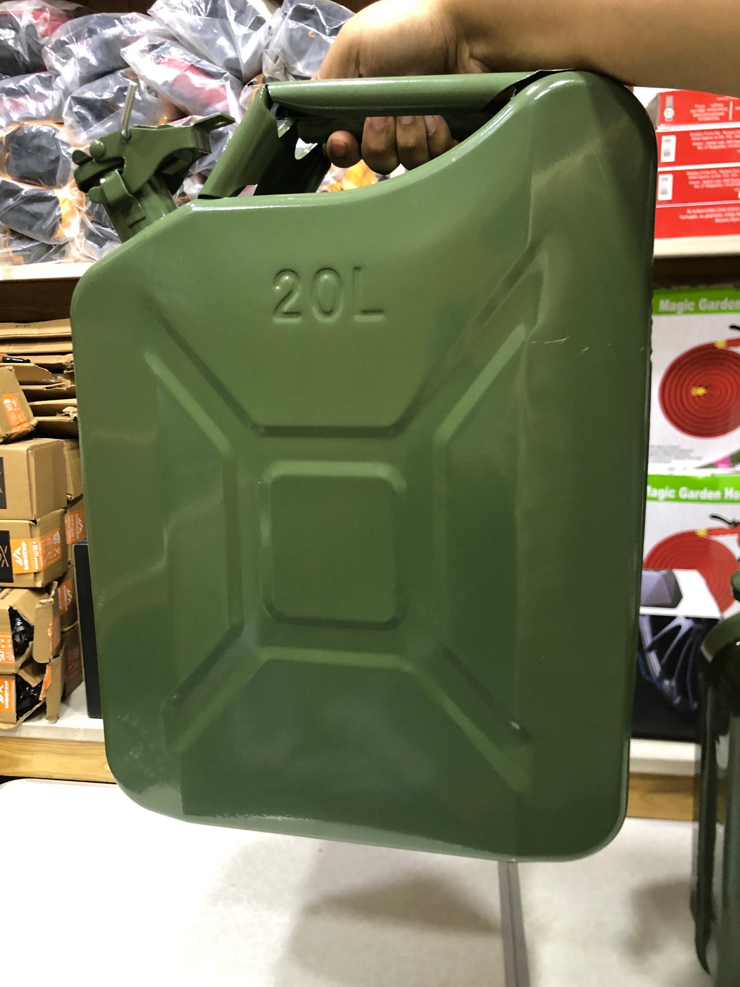 Portable Jerry Can 10L / 20L Capacity, Emergency Fuel Container