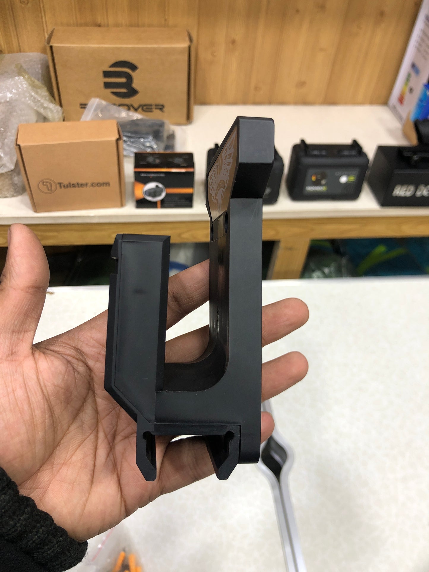 Indoor Wall Mount with Magazine Holder For Gun & Rifles