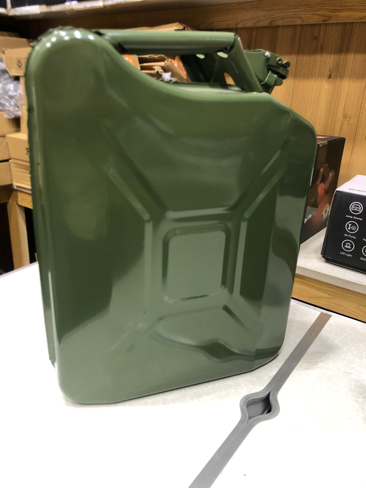Portable Jerry Can 10L / 20L Capacity, Emergency Fuel Container