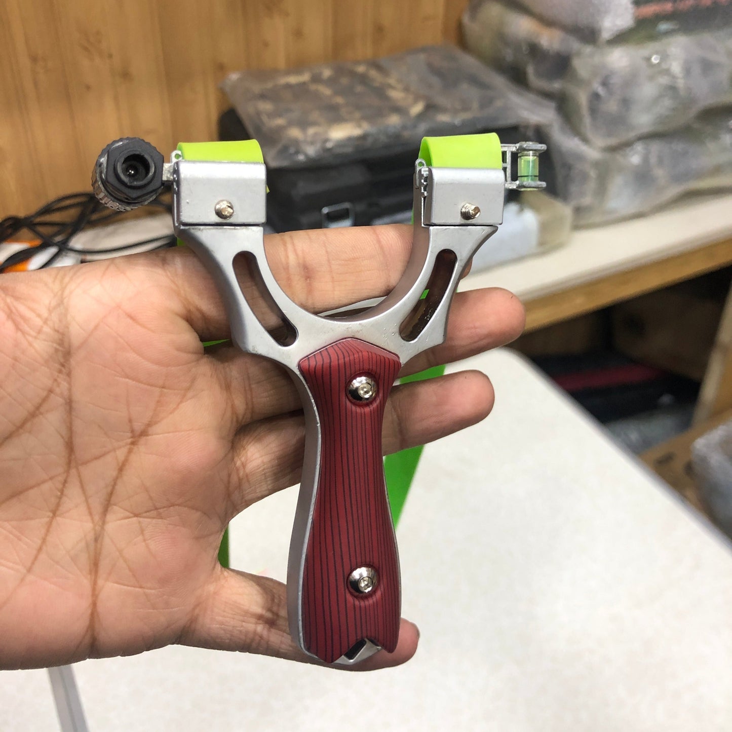 Paladin Flat Skin Slingshot Straight Plate
