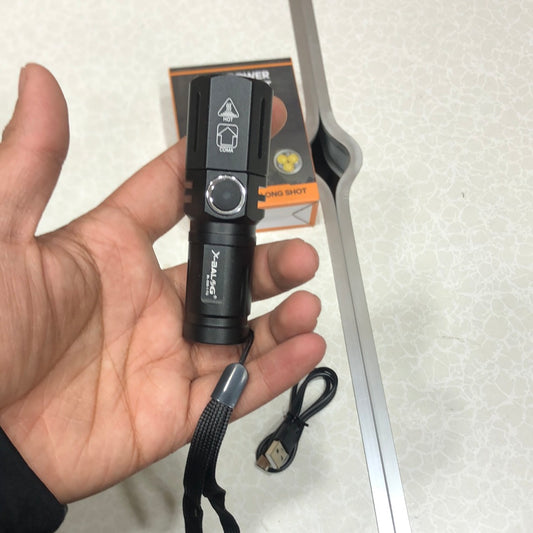 High Power Mini Long Range Zoomable strong light 535