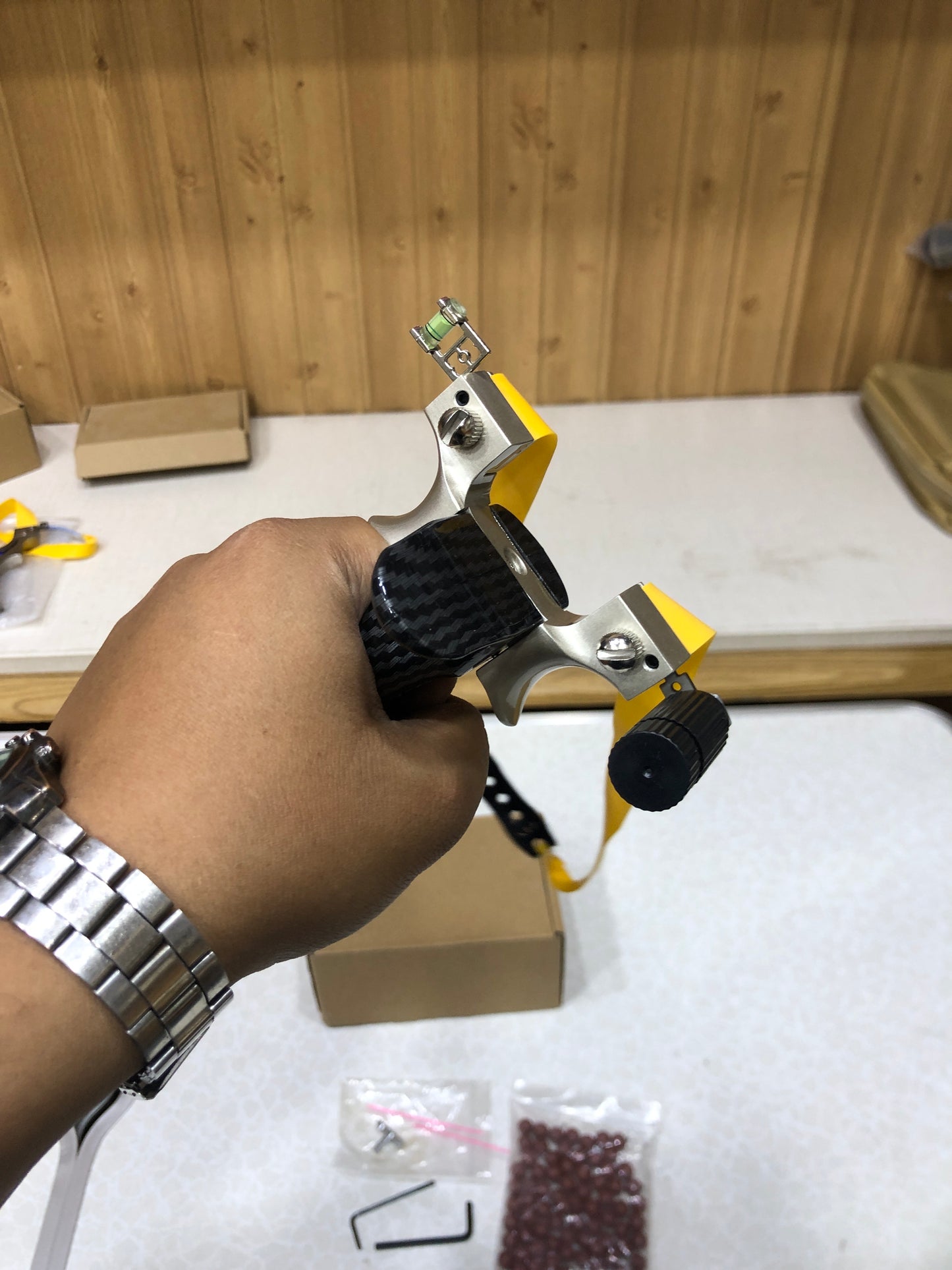 New Carbon Fiber Slingshot With Laser Sight