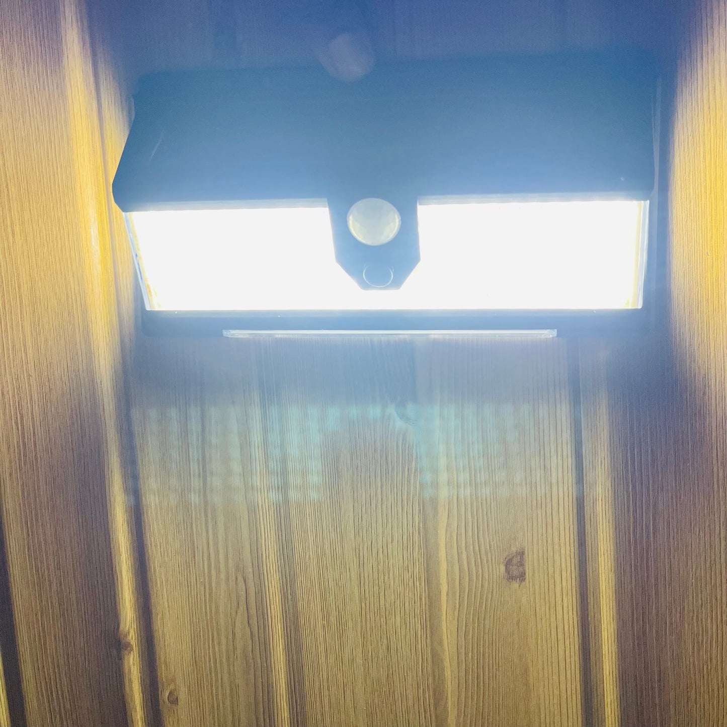 190 LED Outdoor Decoration Solar Wall Lamp With PIR Motion Sensor CL-S190