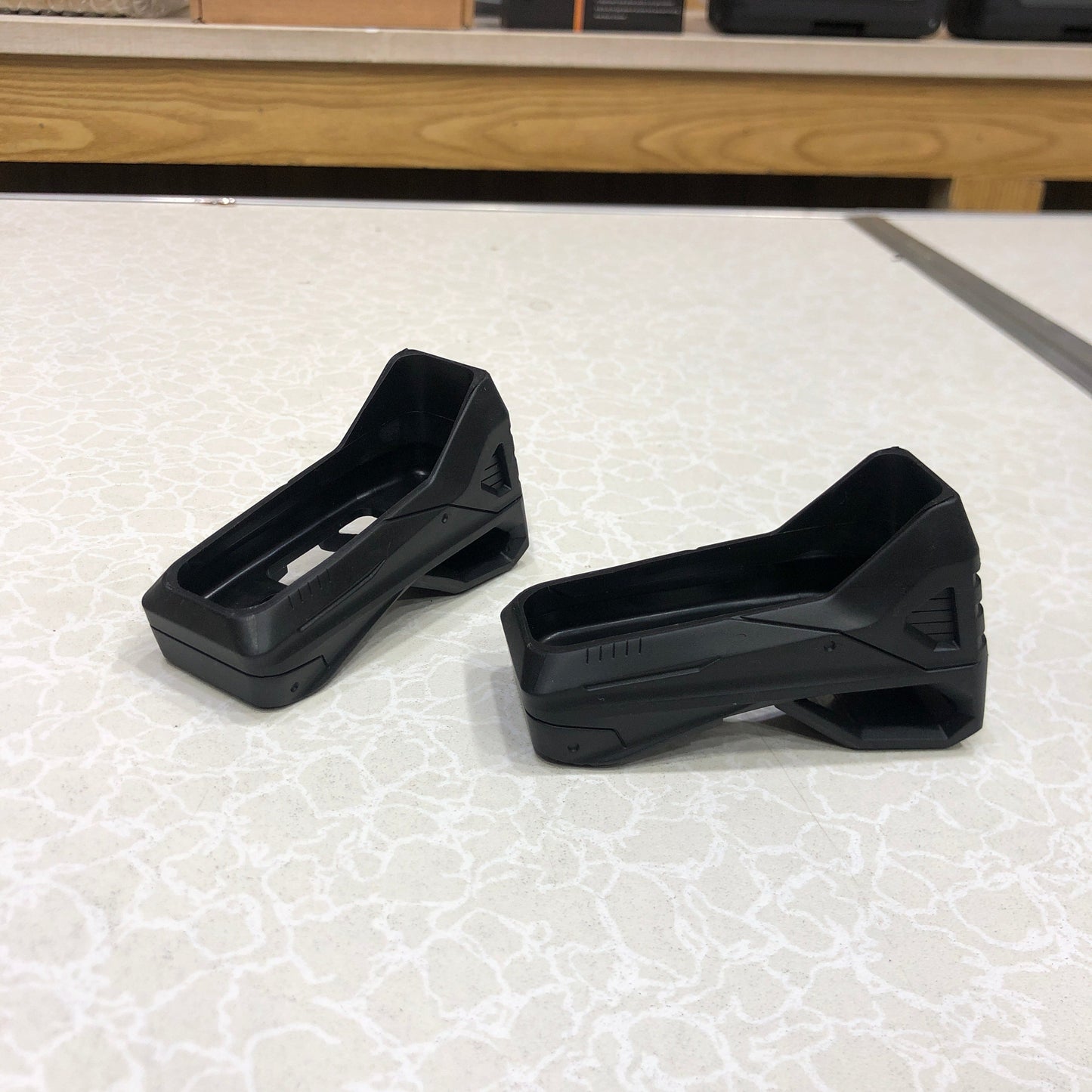 2pcs/Set Tactical P-MAG Multi-Functional Quick Pull Holster (Magazine Grip)