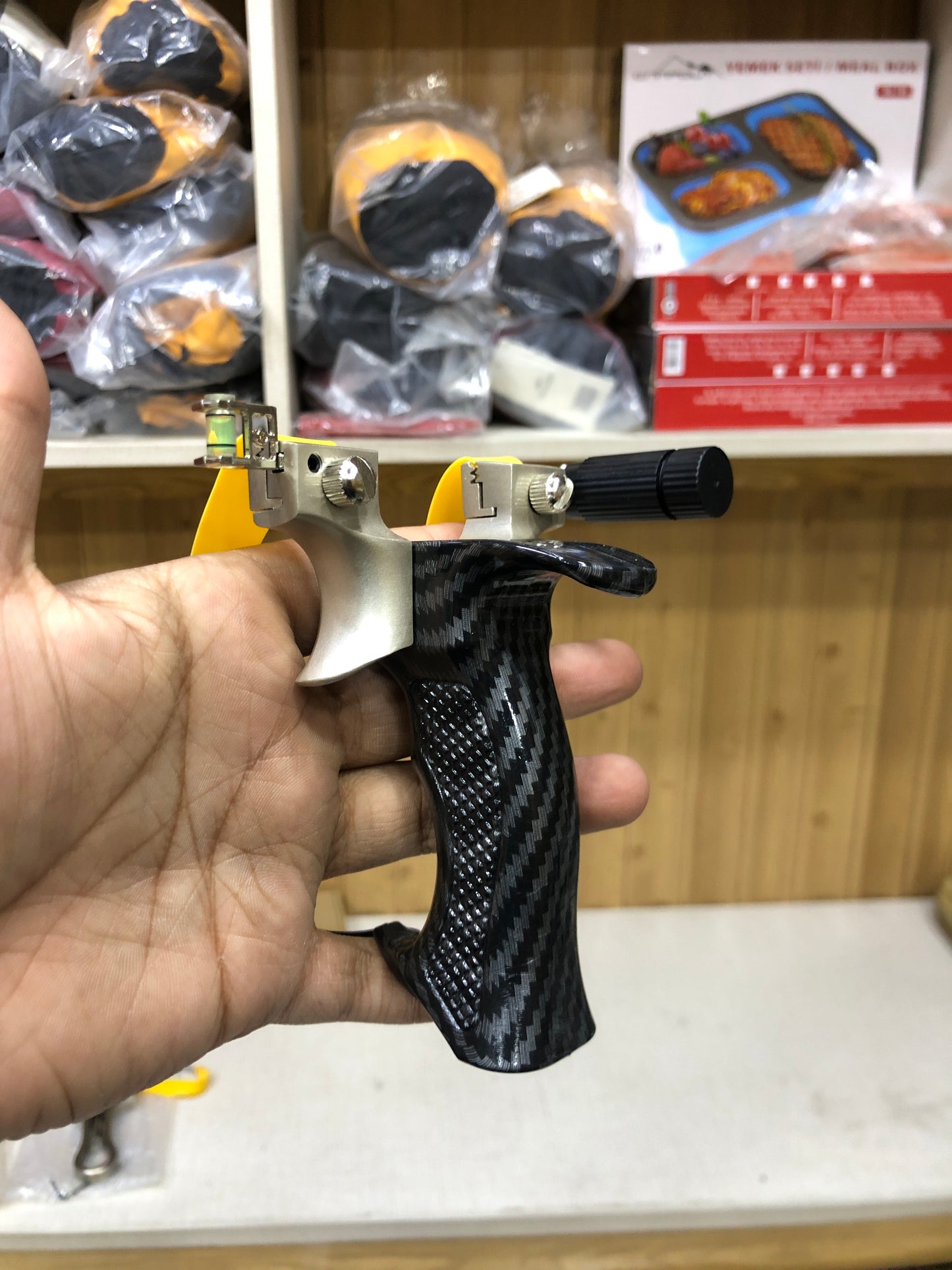 New Carbon Fiber Slingshot With Laser Sight