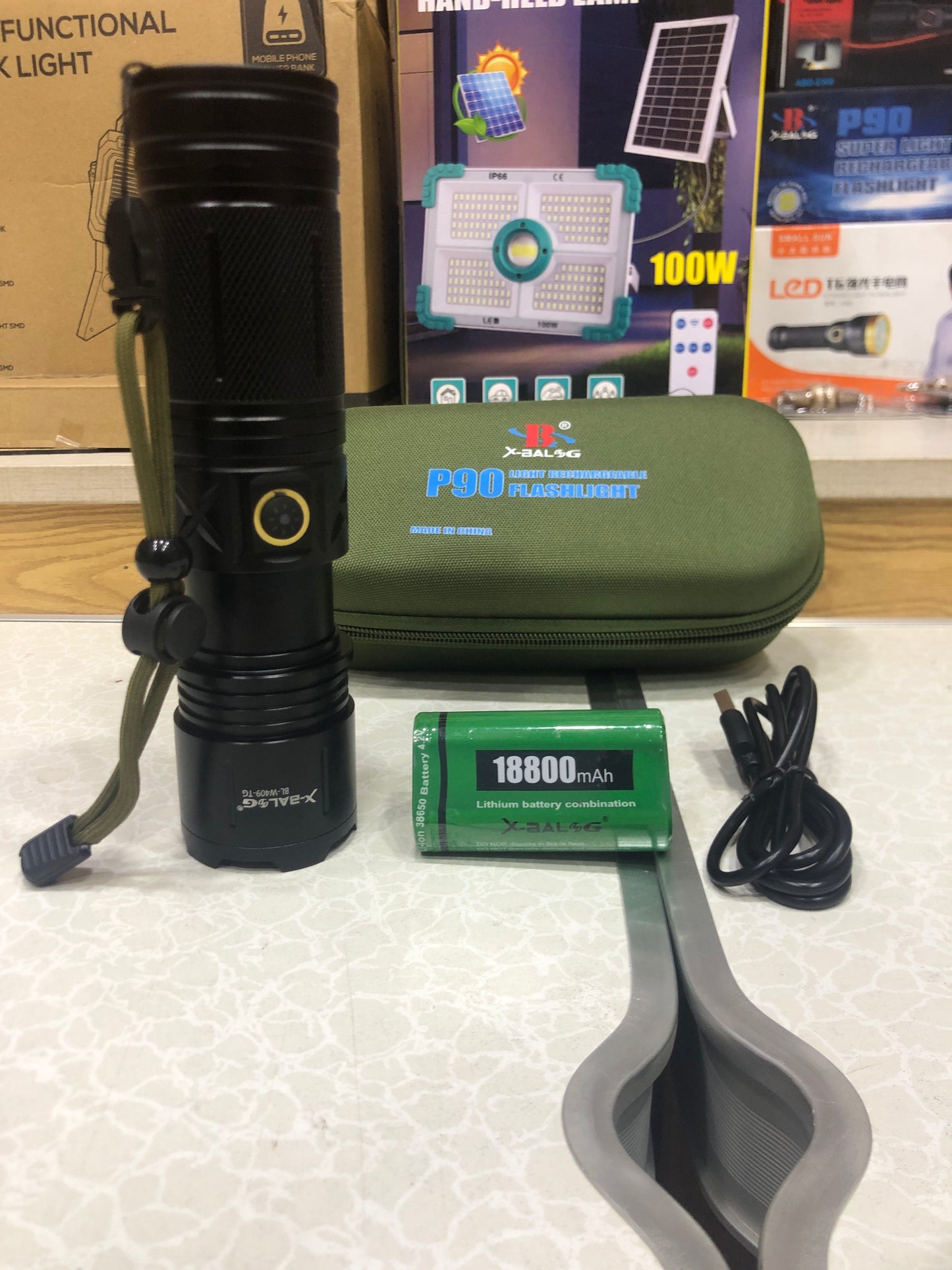 X Blog P90 LongShot BL-W409 Flashlight