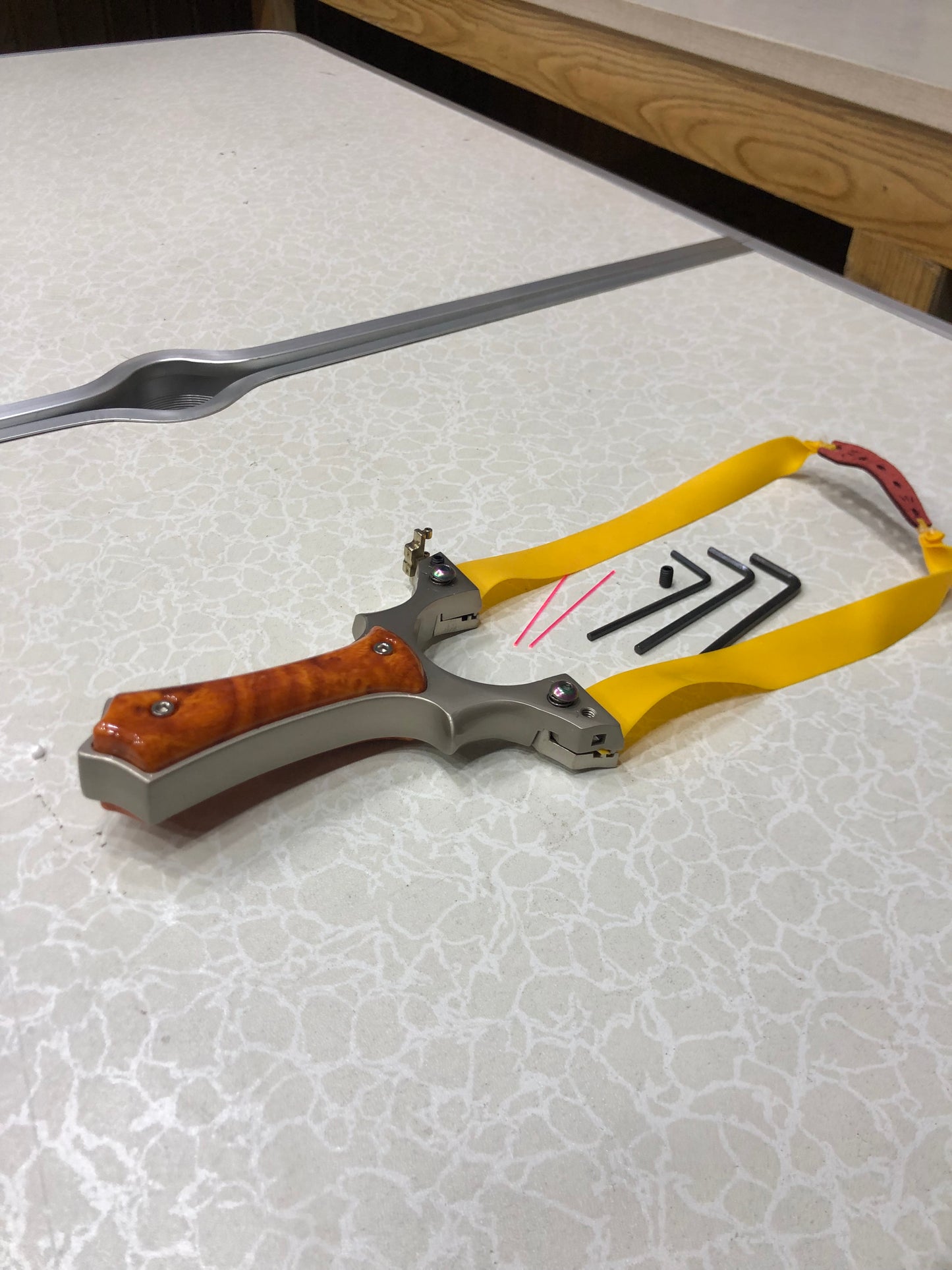 Wildhunt Metal Wood Handle Slingshot