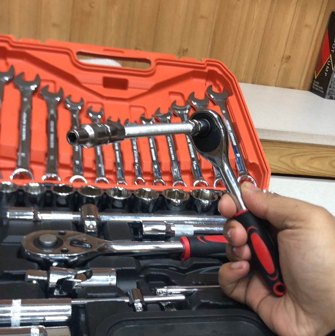 Imported 61 Piece Tool Kit