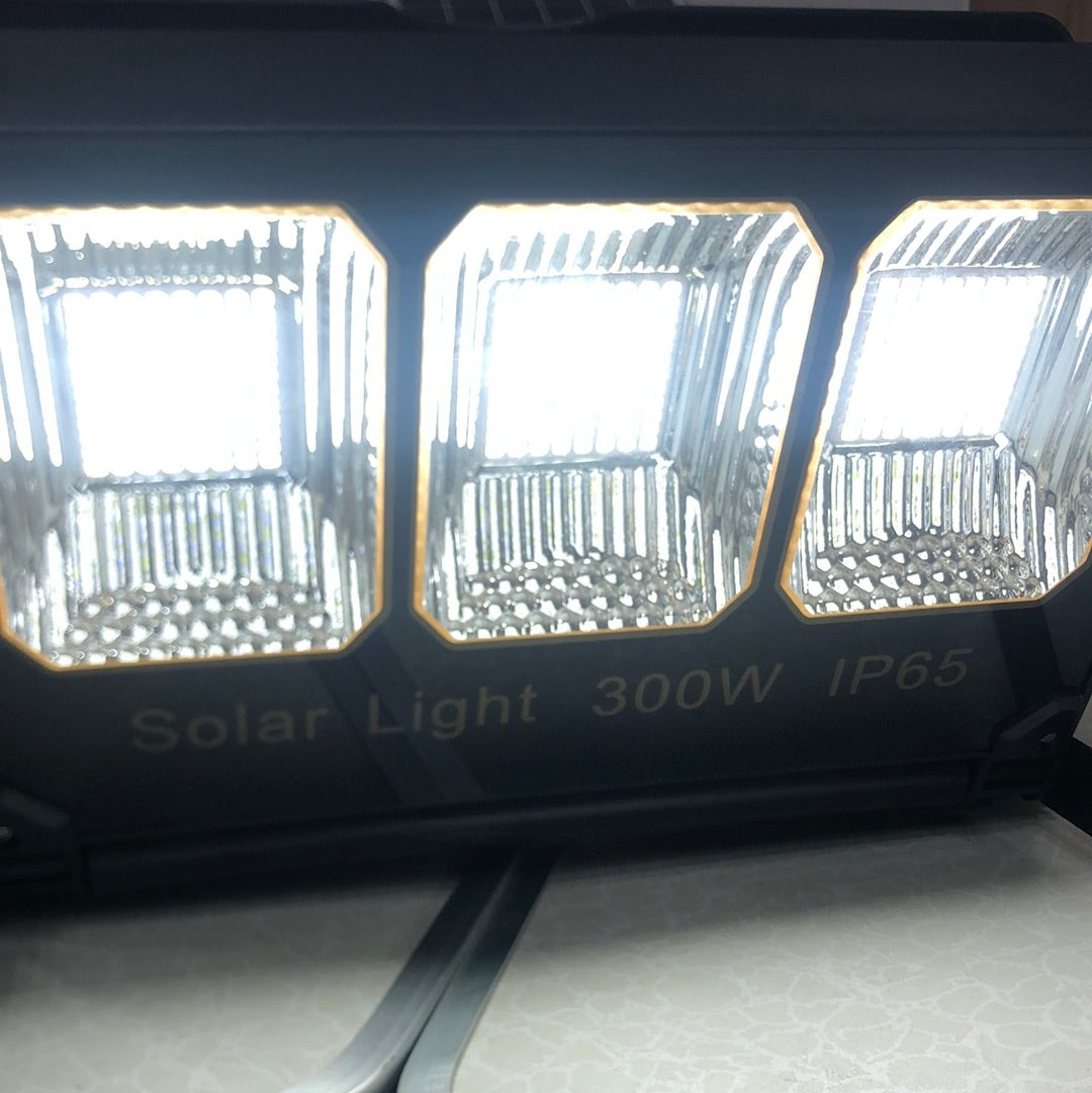 150W/300W Outdoor Solar light