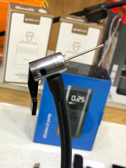 Portable Mini Rechargeable Tire Inflator with LED VC-027