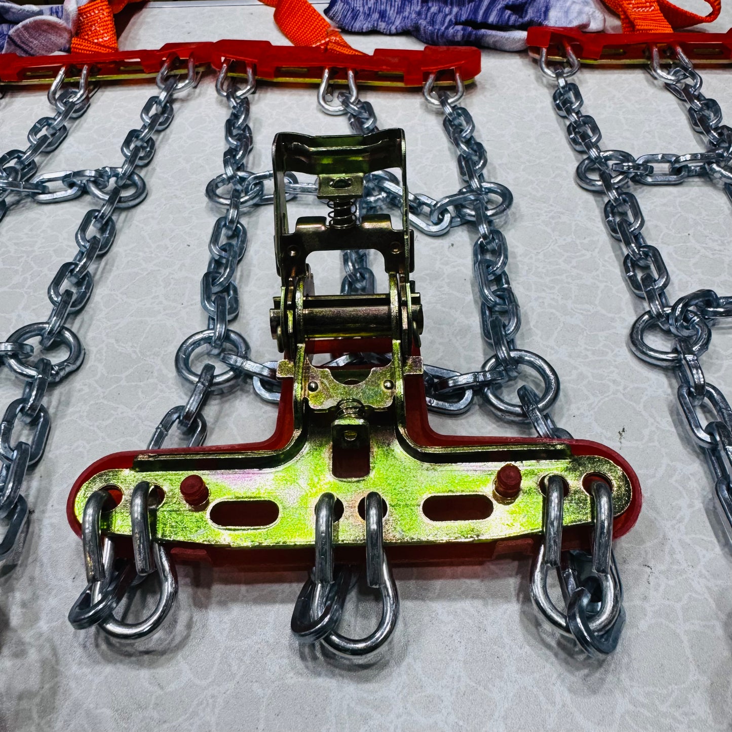 8Pcs Stainless Steel Anti-Slip/Anti-Skid Snow Chains For Car Tyres