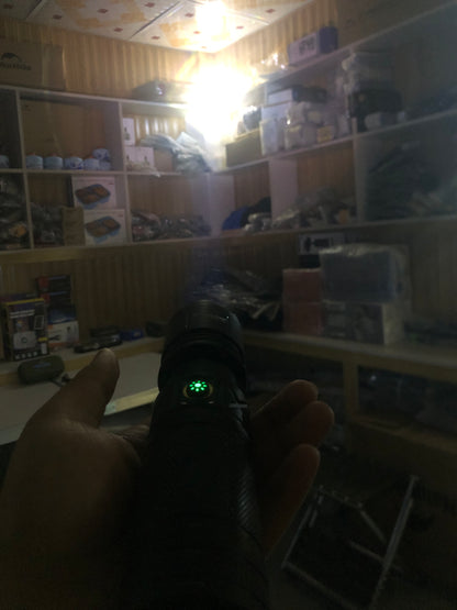 X Blog P90 LongShot BL-W409 Flashlight