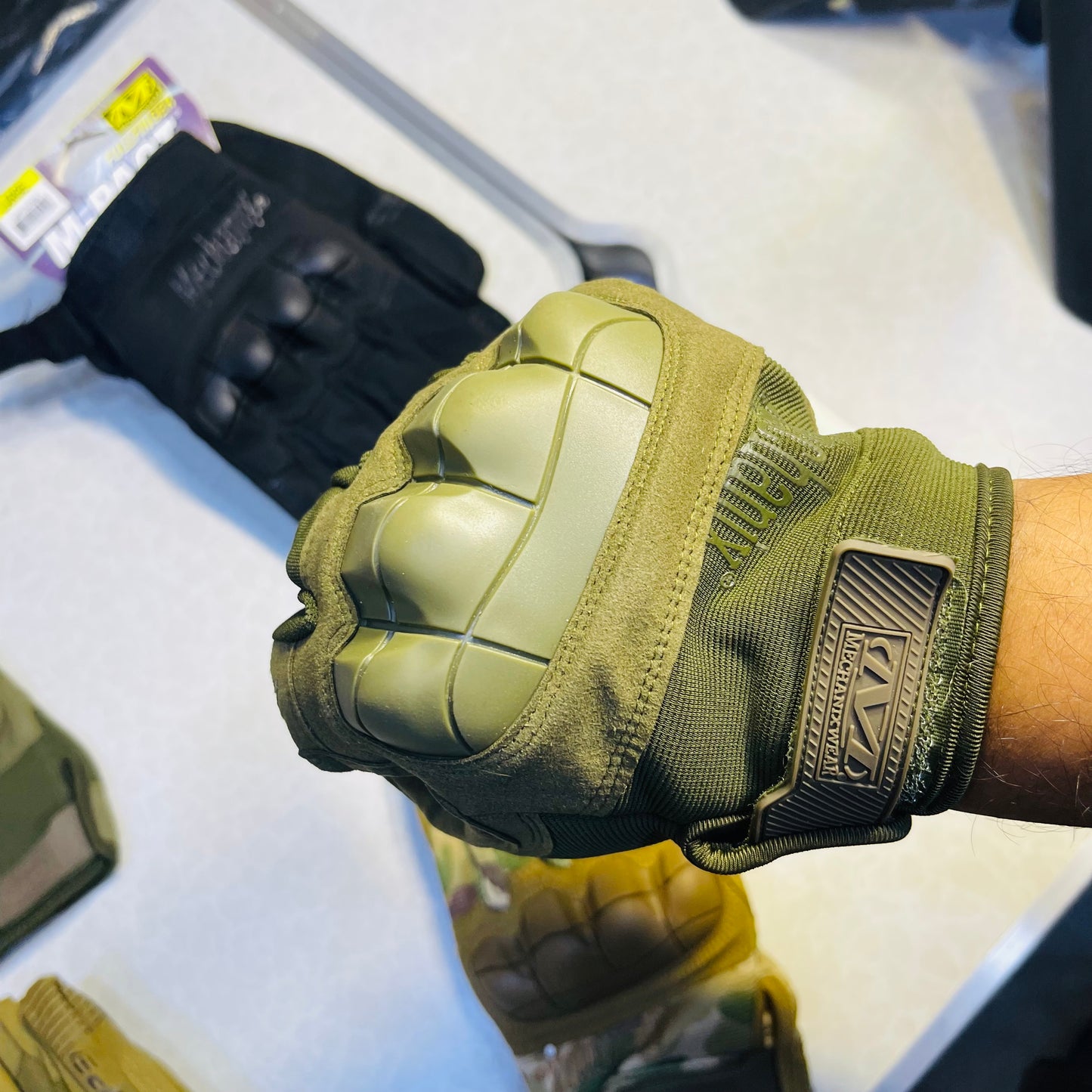 New Mechanix M-Pact Tactical Knuckle Protection Full Gloves – Touchscreen Compatible