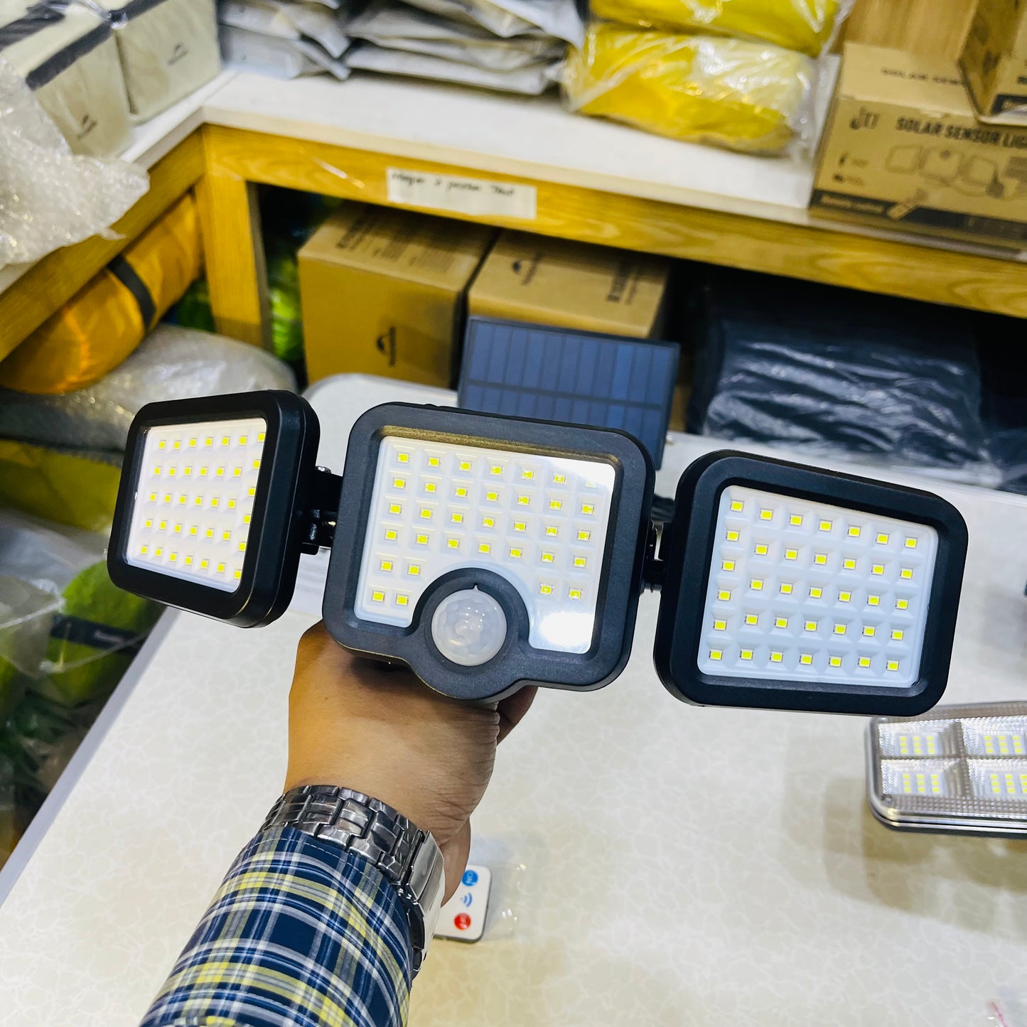 Solar 3 Heads Motion Sensor Outdoor Waterproof Garden Light With Remote Control