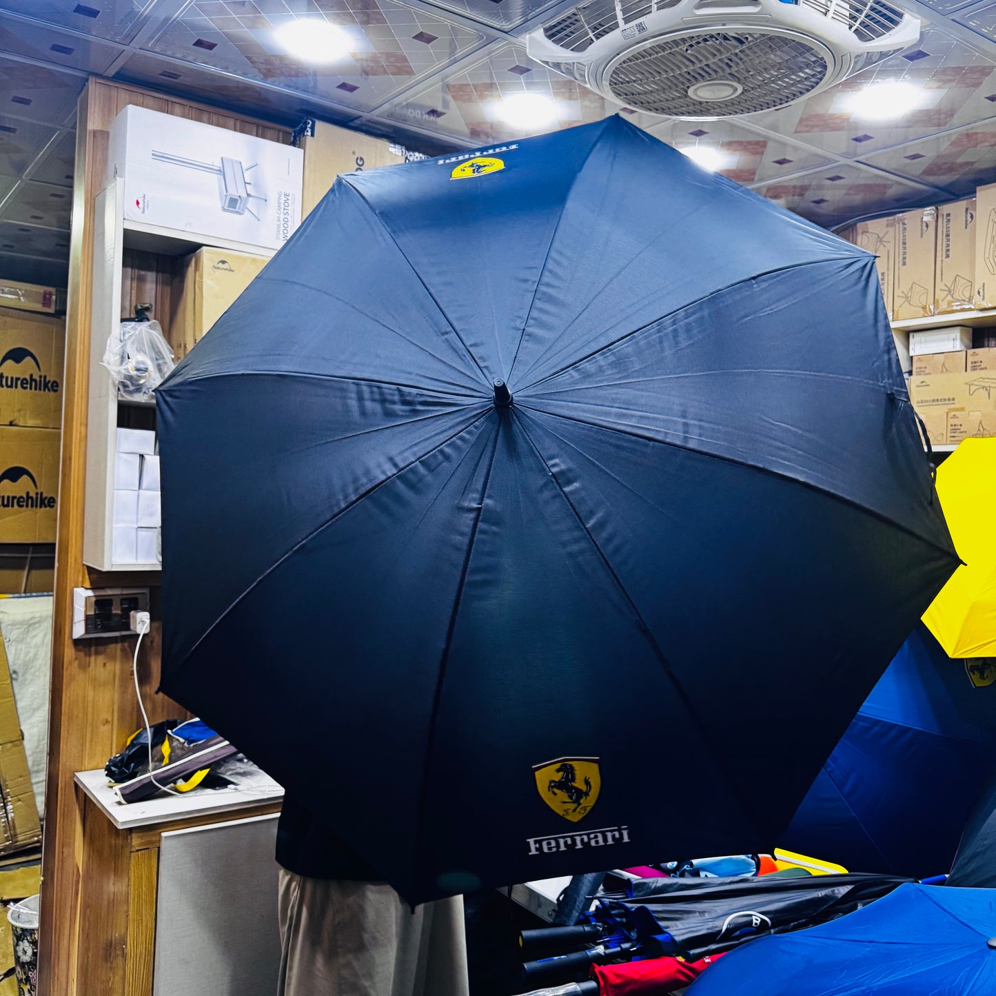 FERRARI 3-4 Persons Outdoor Automatic Folding Umbrella