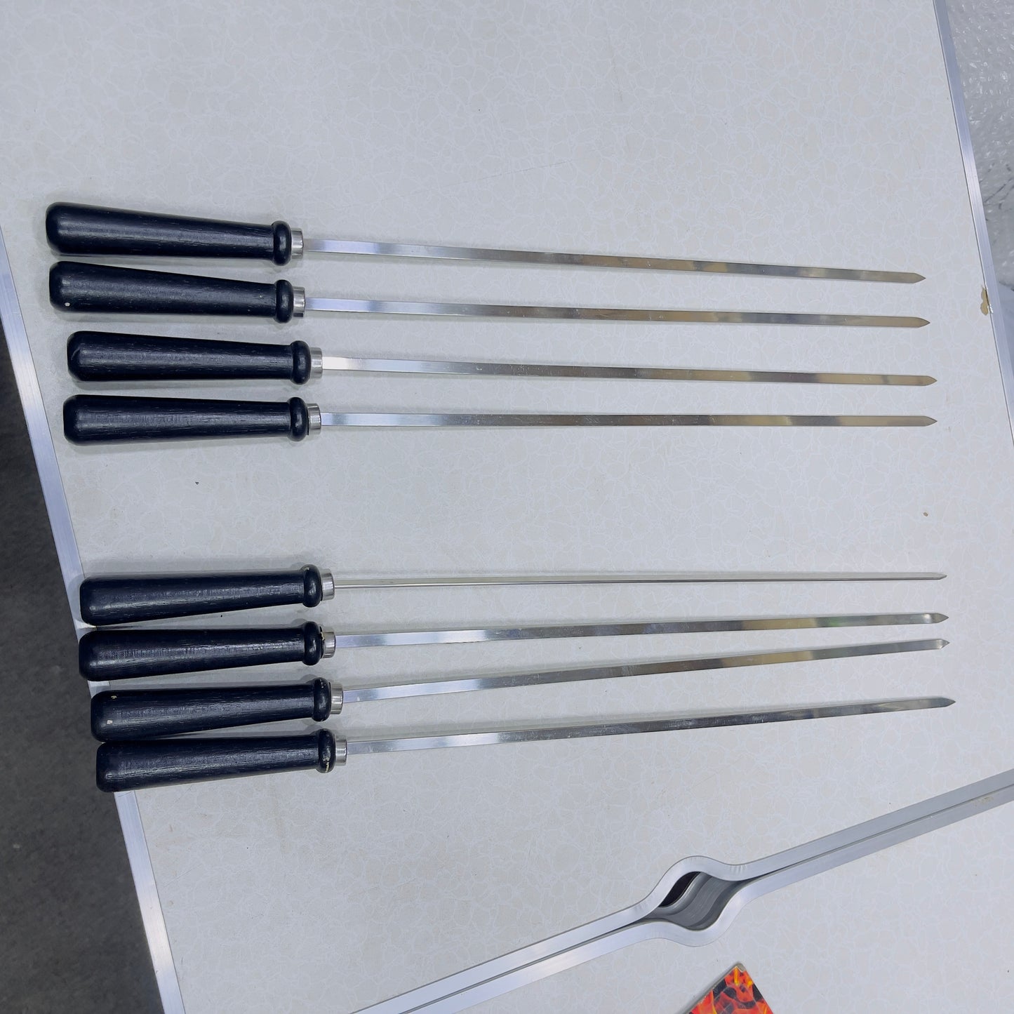 8Pcs Stainless Steel Reusable Anti Scalding BBQ Skewer With Wooden Handle