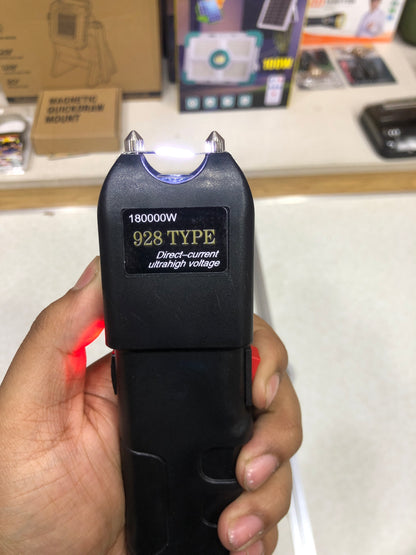 ELECTROSHOCK TASER SELF DEFENSE + FLASHLIGHT 928