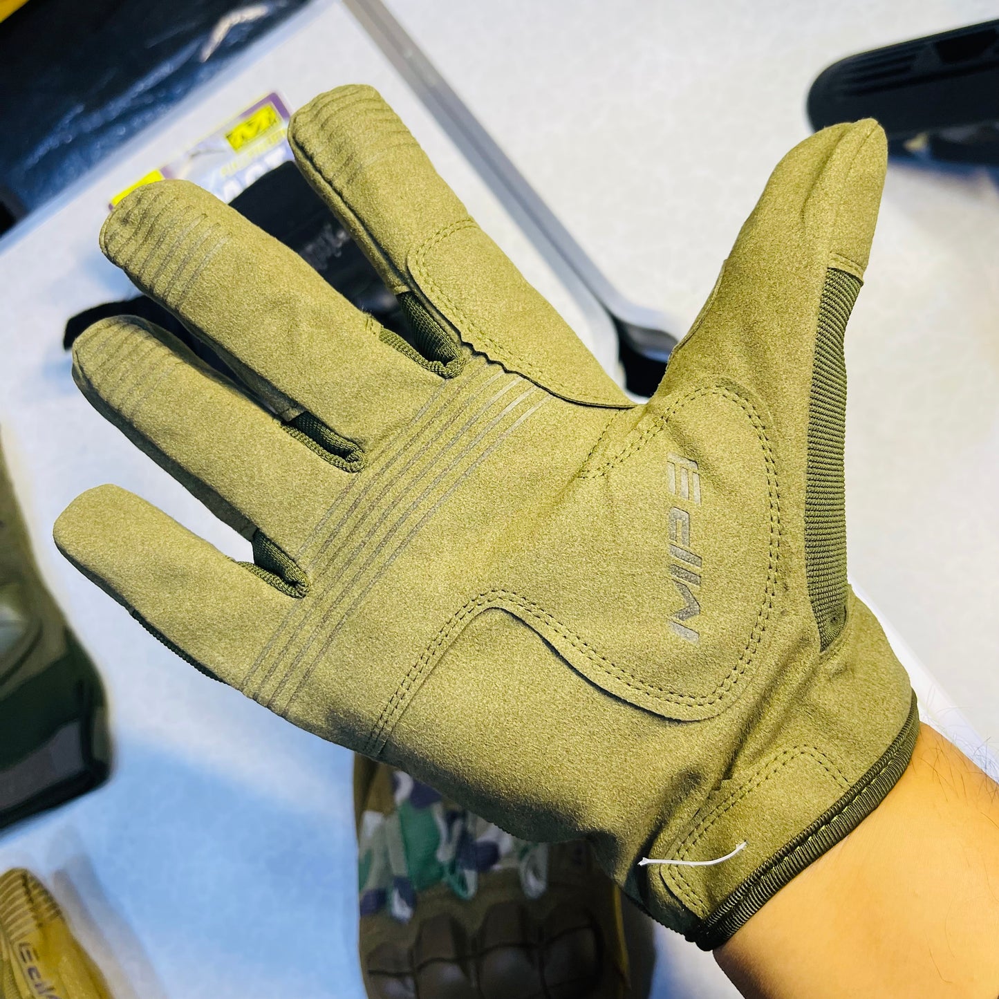 New Mechanix M-Pact Tactical Knuckle Protection Full Gloves – Touchscreen Compatible