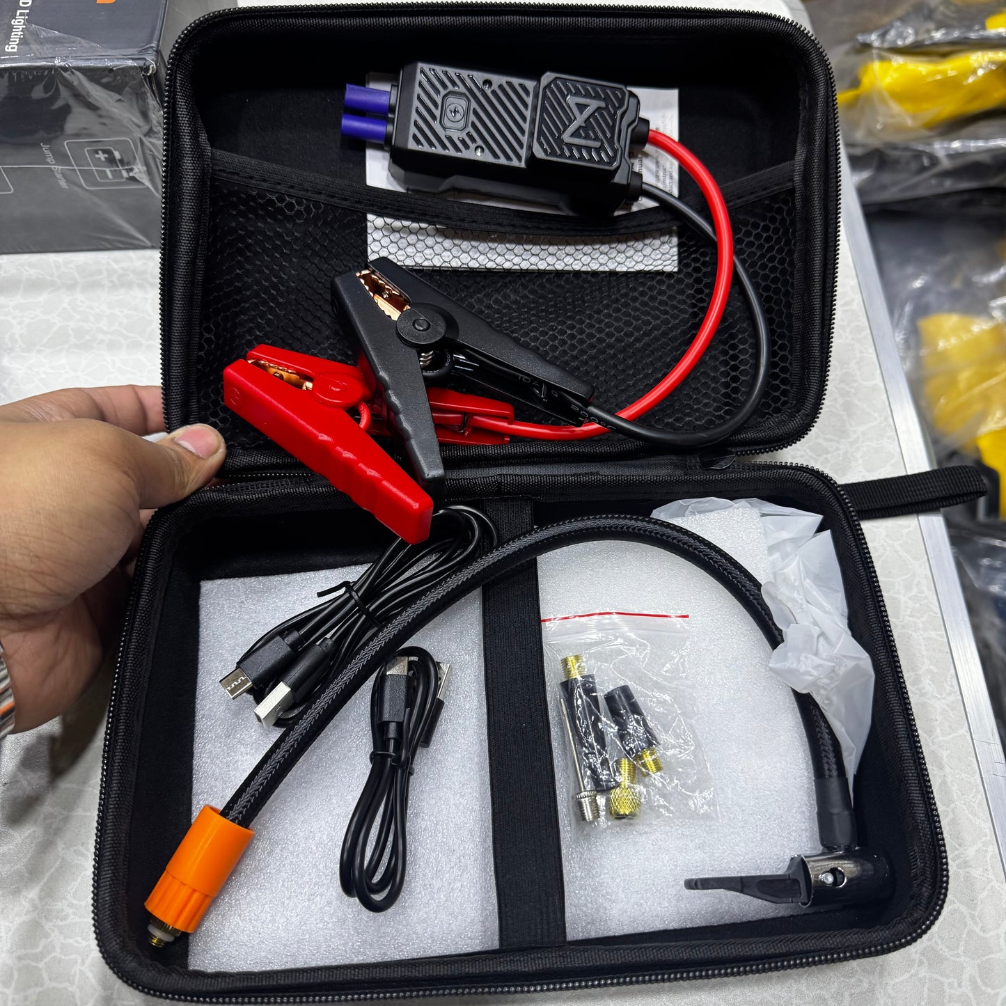 High Power 4-in-1 Multifunctional Jump Starter With Inflator and Power Bank LD-12