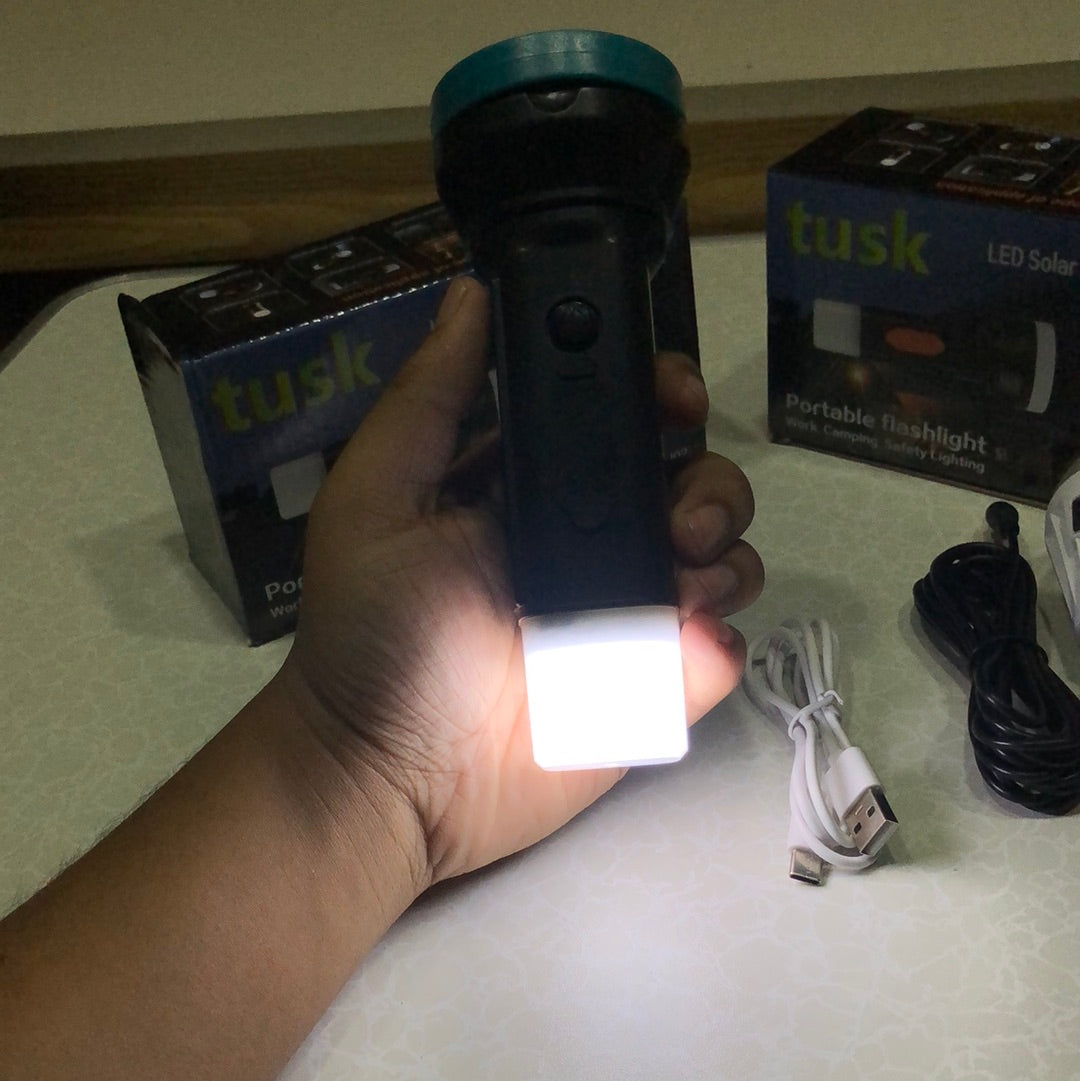 New Solar Powered Three-Light Portable Led flashlight