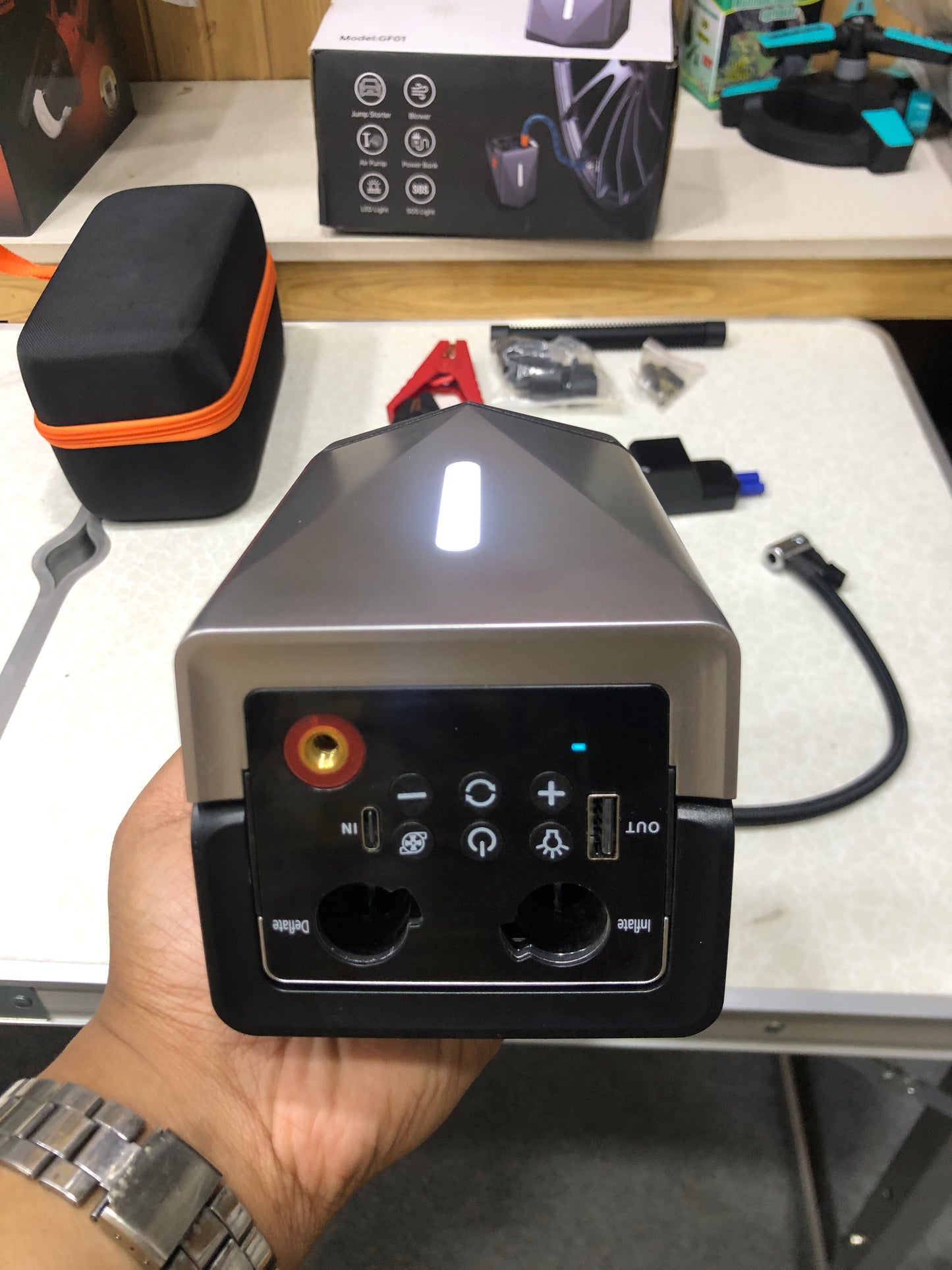 Potable 6 In 1 Jump Starter+Air Compressor & Powerbank GF01