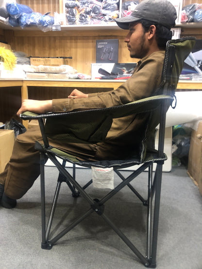 CAMP MASTER Deluxe Padded Cotton Portable Metal Arm Foldable Outdoor Chair