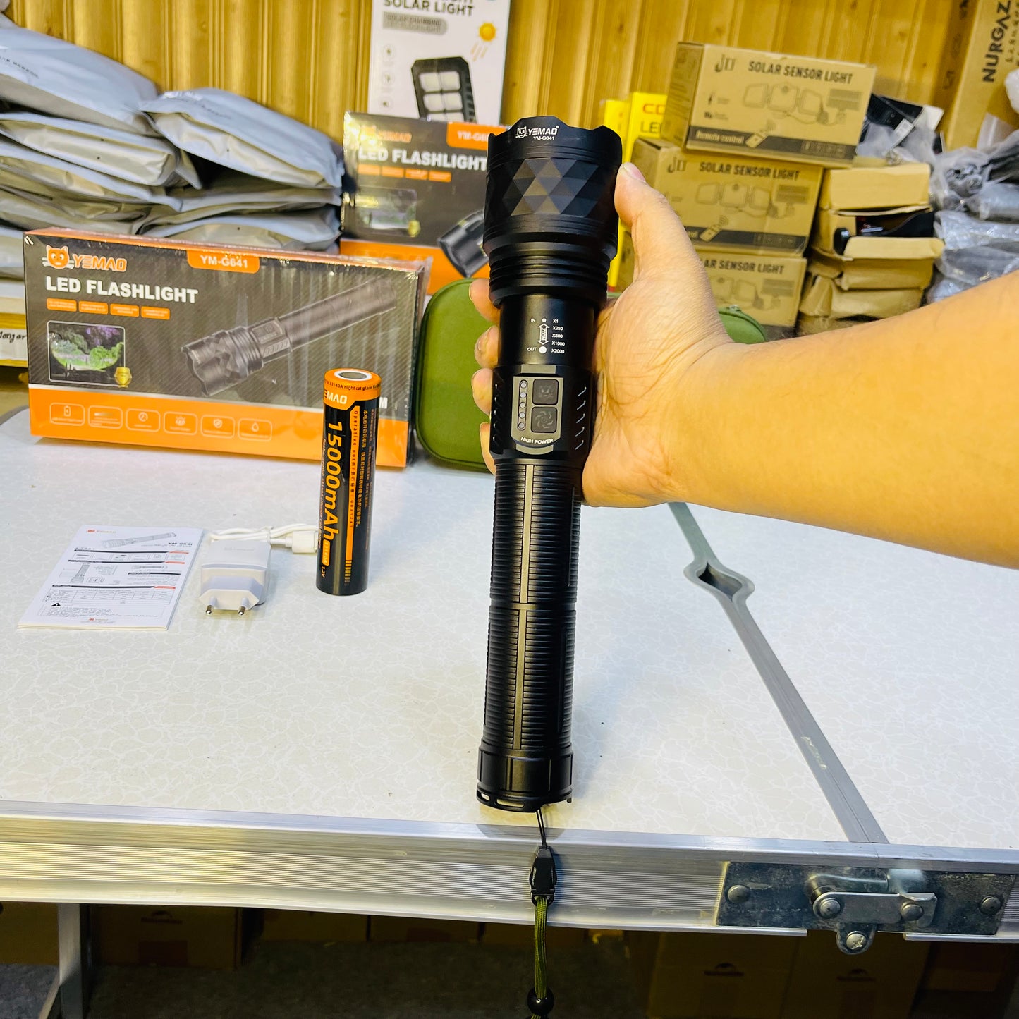 YEMAO HIGH-POWER WHITE LASER LONG RANGE FLASHLIGHT YM-G641