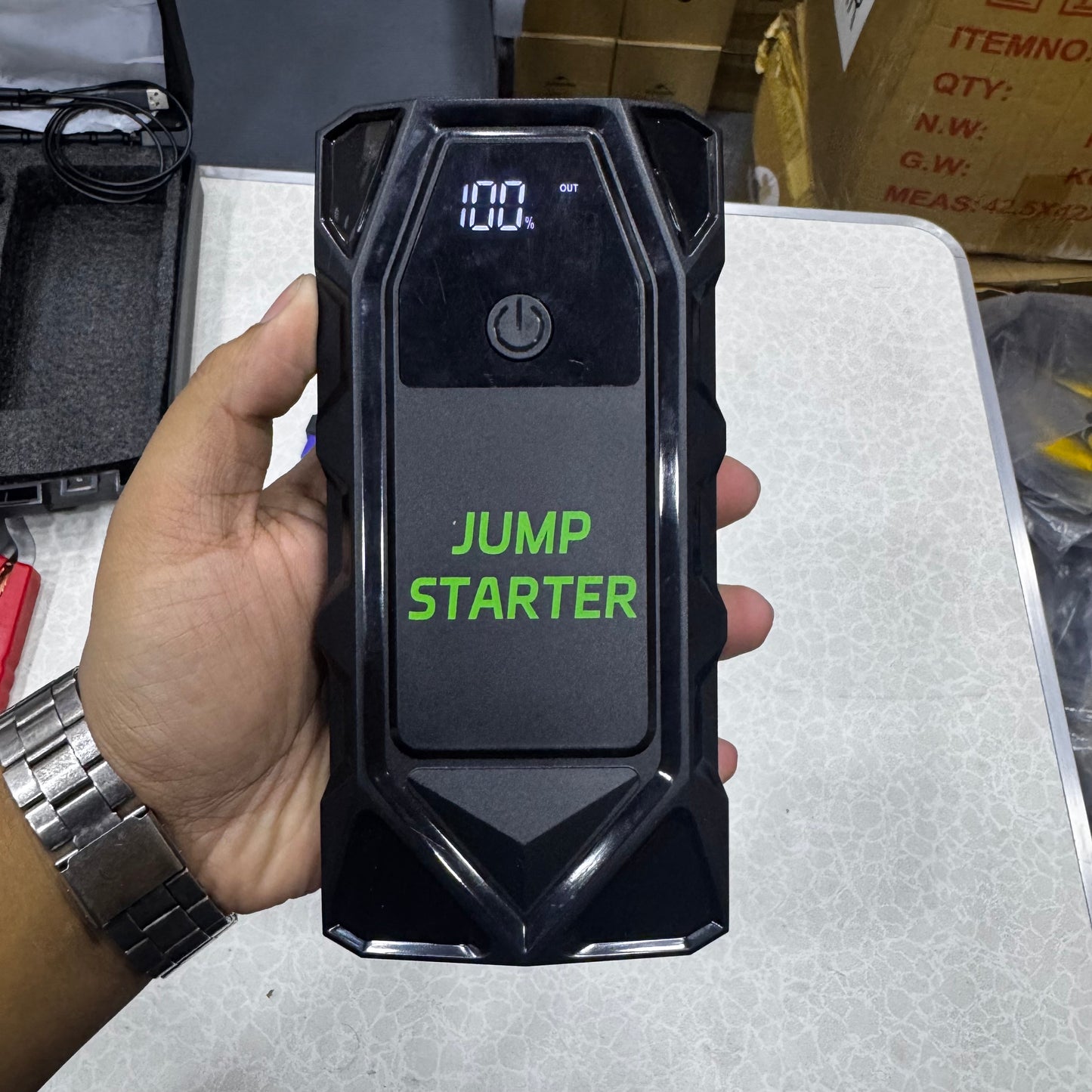 Portable Car Power Jump Starter + Power Banks Emergency Power Tool