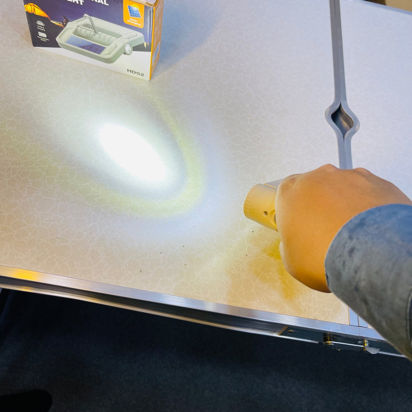 Multifunctional Solar Emergency Solar Light HD52