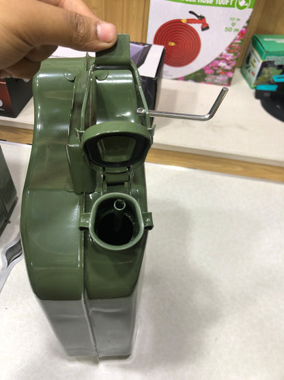 Portable Jerry Can 10L / 20L Capacity, Emergency Fuel Container