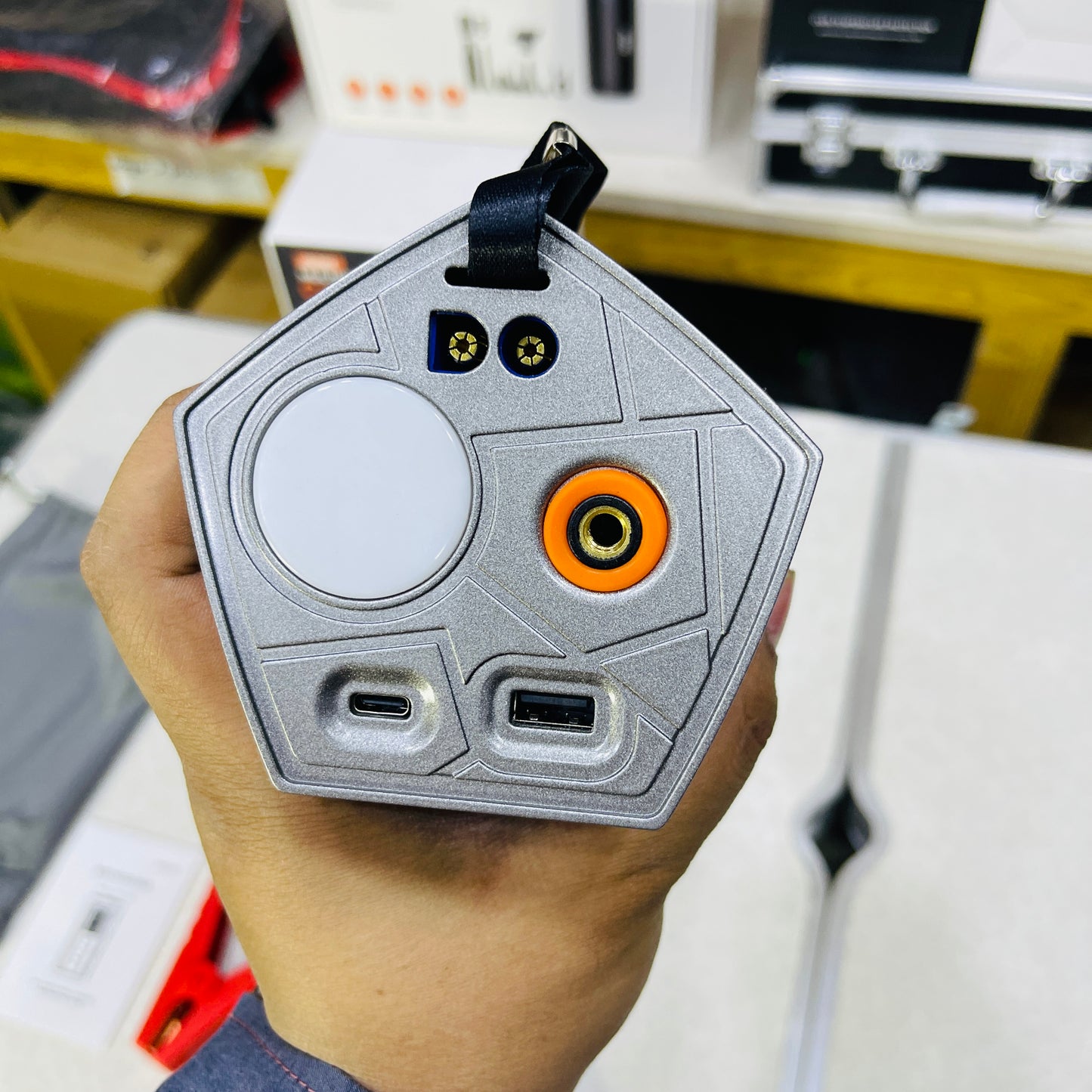 MDHL Multifunctional Car Jump-Starter + Inflator & Power Bank