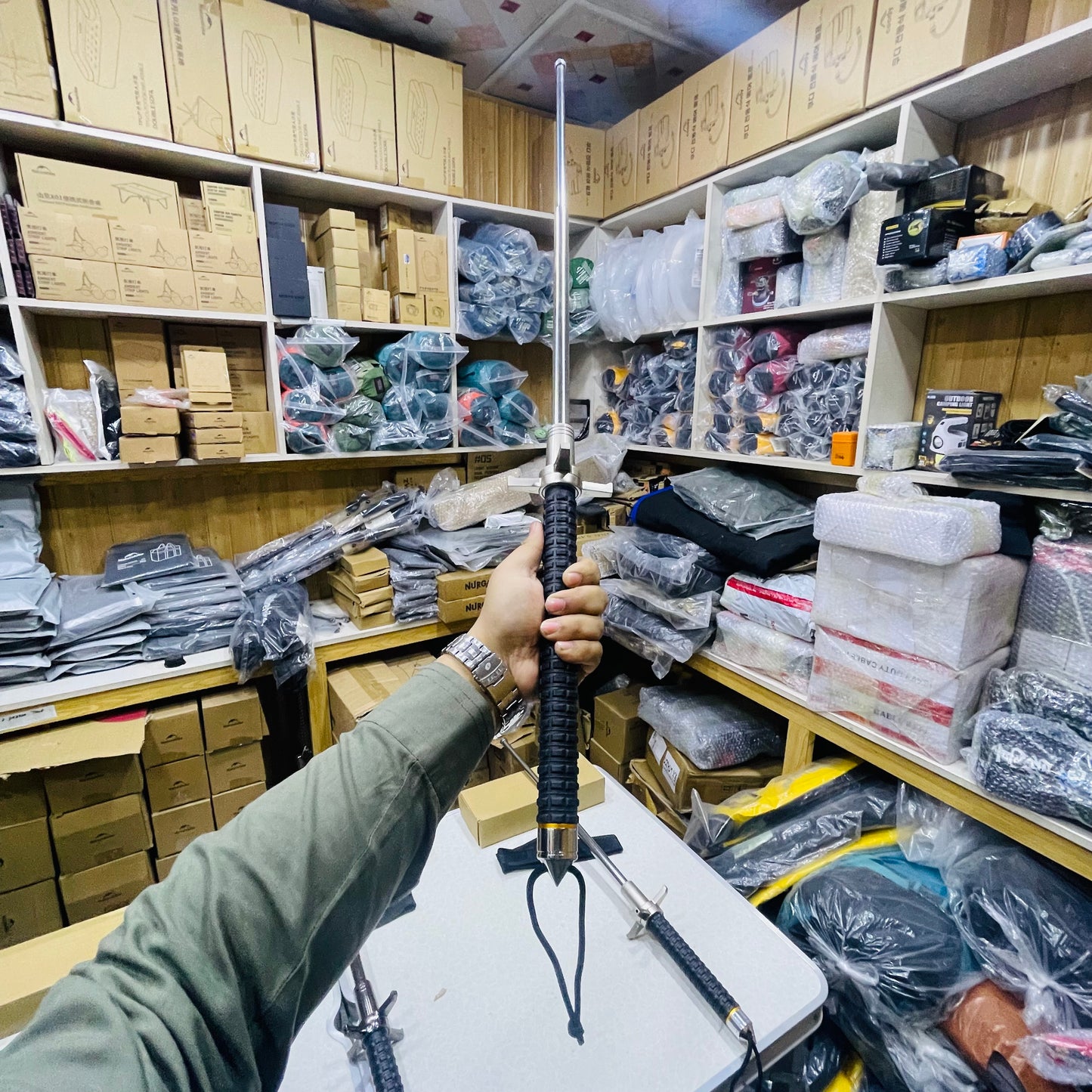 New Tactical Extendable Emergency Self-Defense Rod