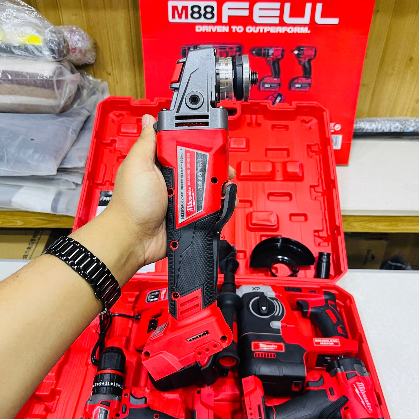 4pcs MILWAUKEE Premium Cordless & Brushless Power Tool Kit