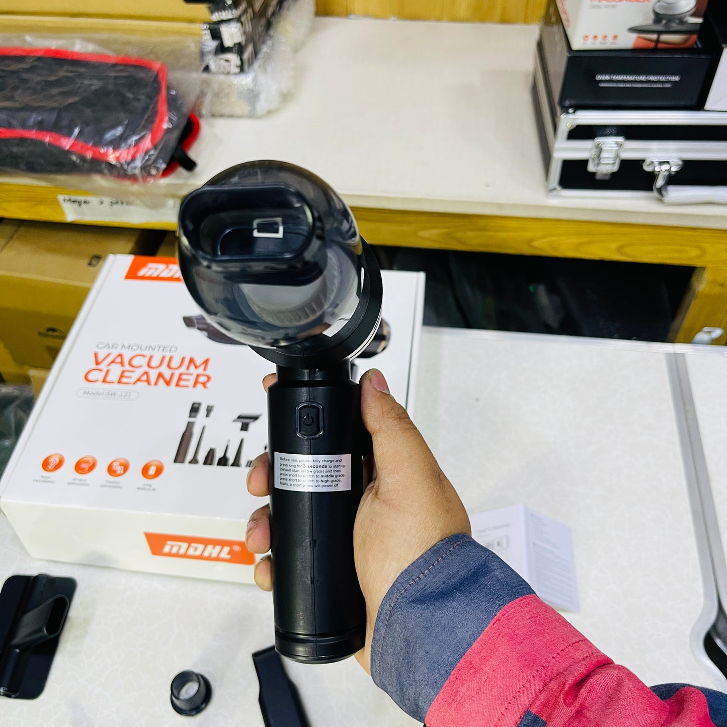 MDHL Ultimate 2-in-1 High-Power Cordless Car Vacuum & Air Blower (17000Pa)