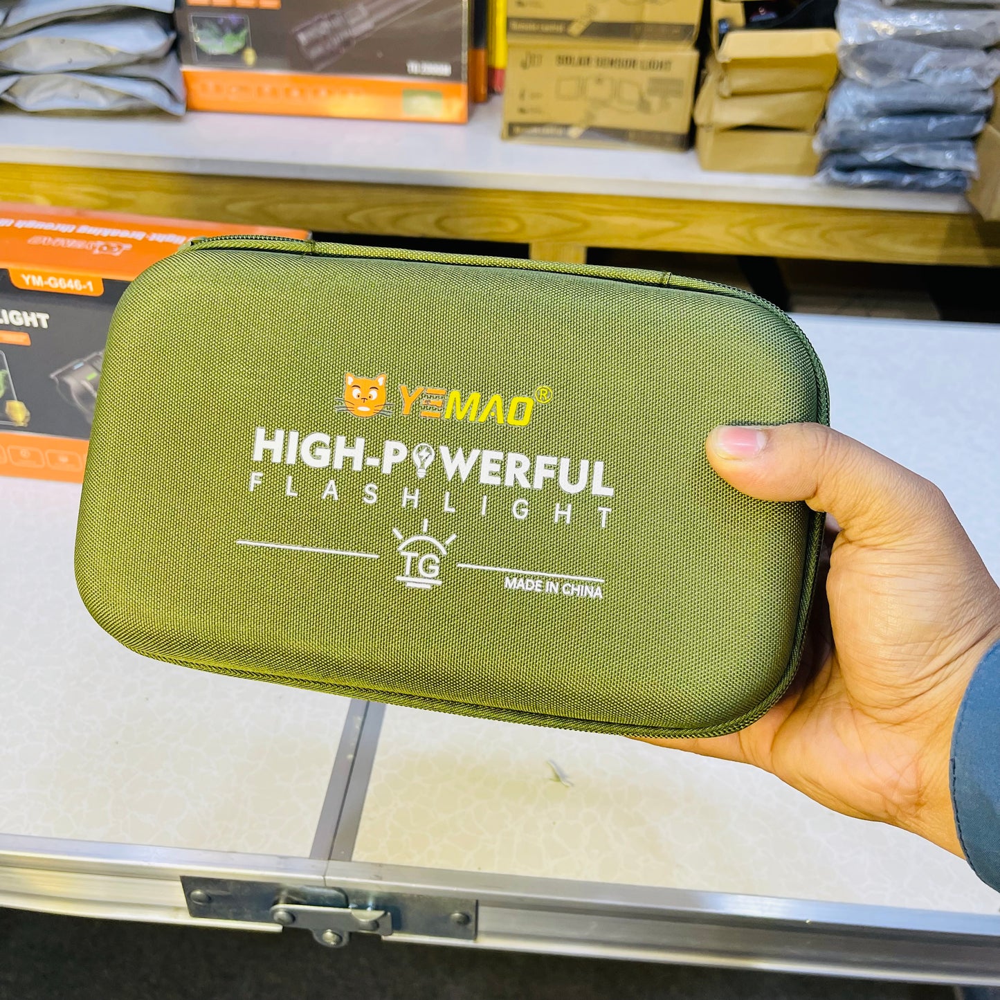 HIGH-POWER WHITE LASER LONG RANGE FLASHLIGHT YM-G646-1