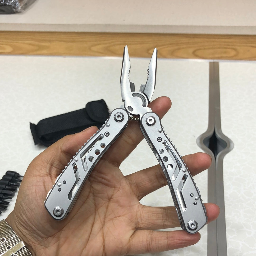 Jeep Multitool 24 in 1