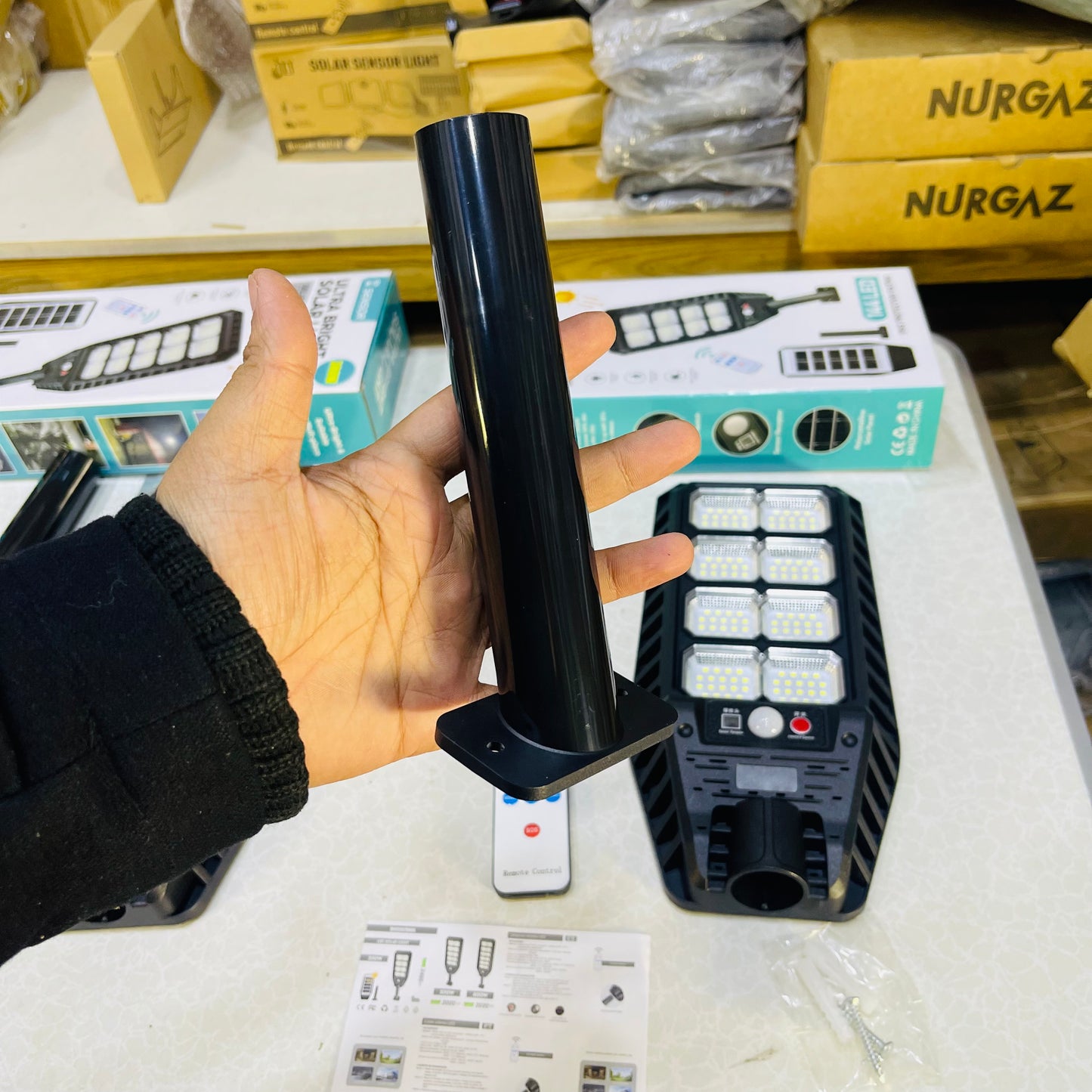 200W/300W/400W High-brightness Solar Powered Sensor Street lights