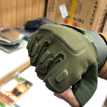 Battle Wolf Half Fingers Gloves