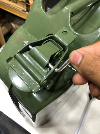 Portable Jerry Can 10L / 20L Capacity, Emergency Fuel Container