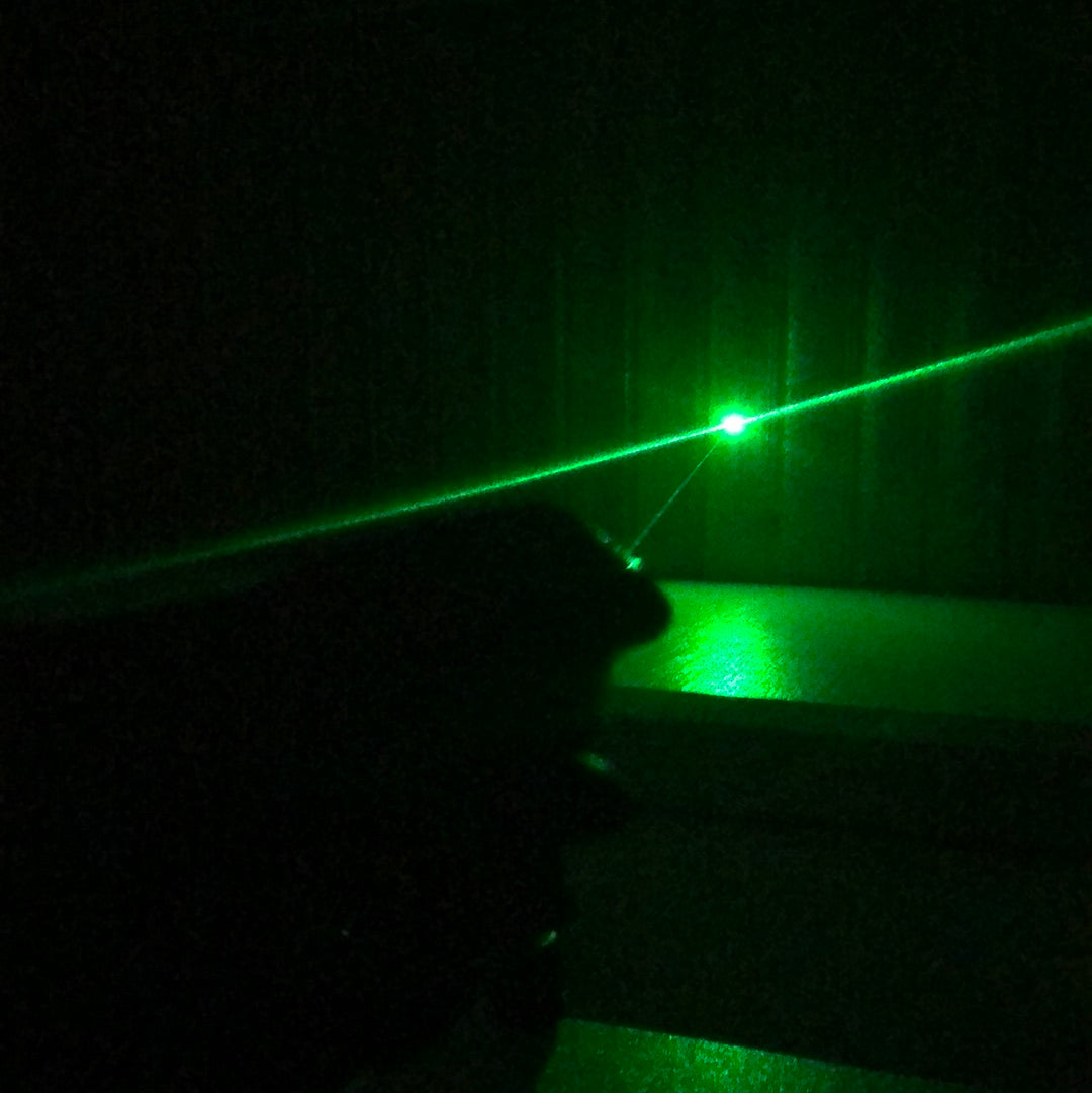 Rechargeable Powerful Green Laser Pointer – With More Then 4 KM