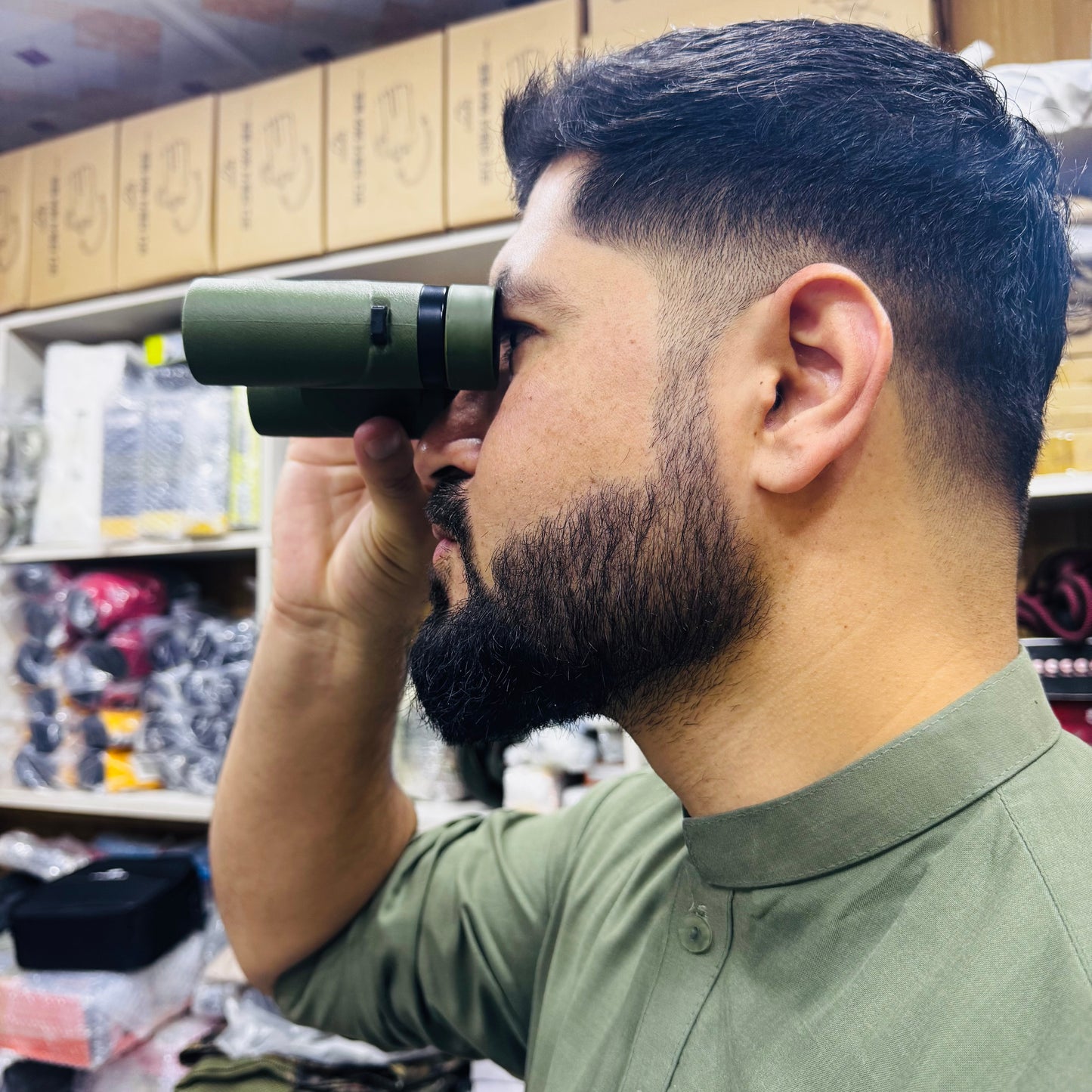 LANDVIEW 10x26 Ultra Compact Size Binocular