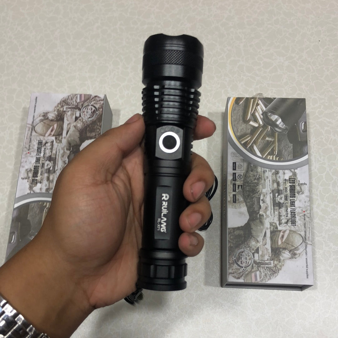 New Strong LED Light Rechargeable Flashlight