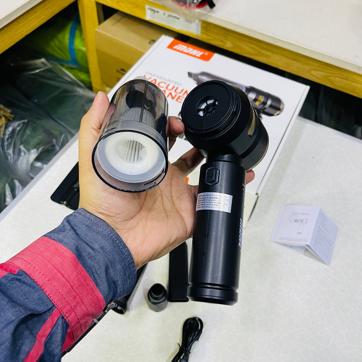 MDHL Ultimate 2-in-1 High-Power Cordless Car Vacuum & Air Blower (17000Pa)