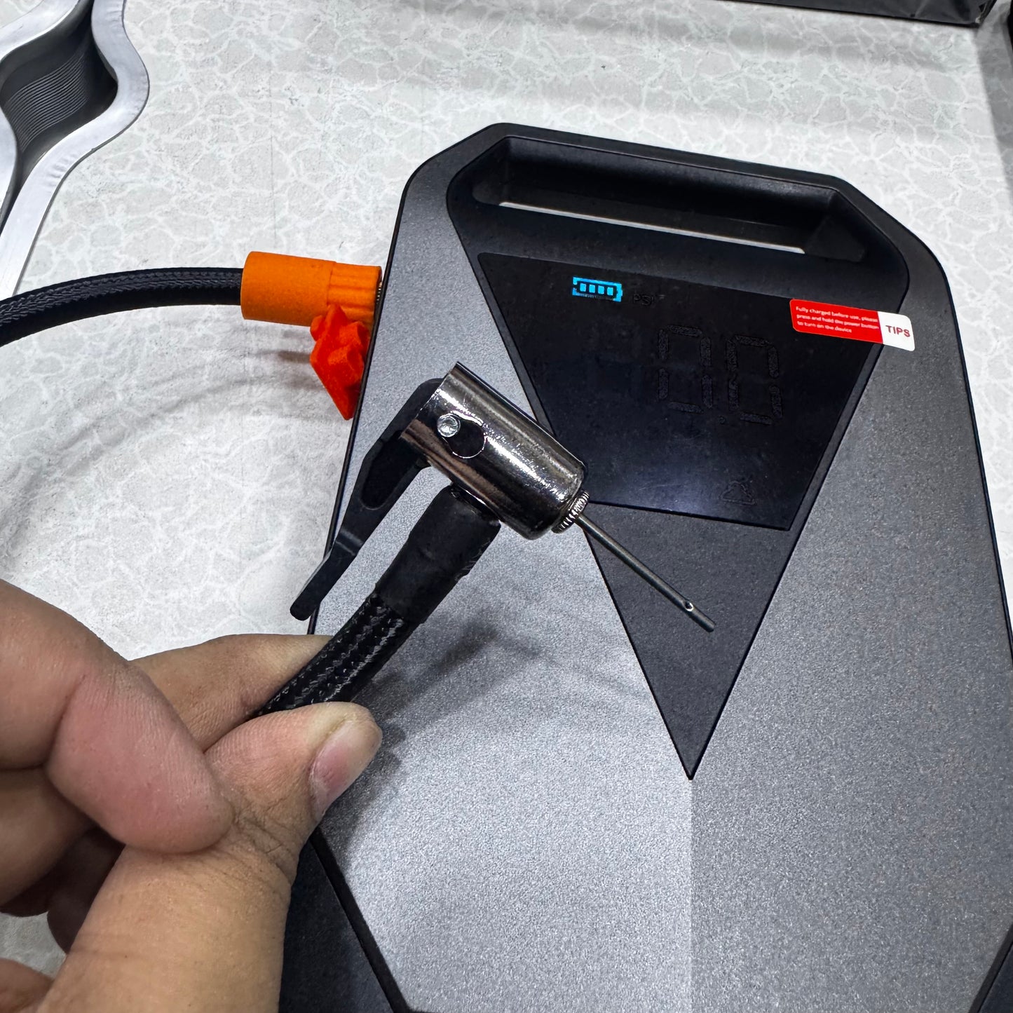 High Power 4-in-1 Multifunctional Jump Starter With Inflator and Power Bank LD-12