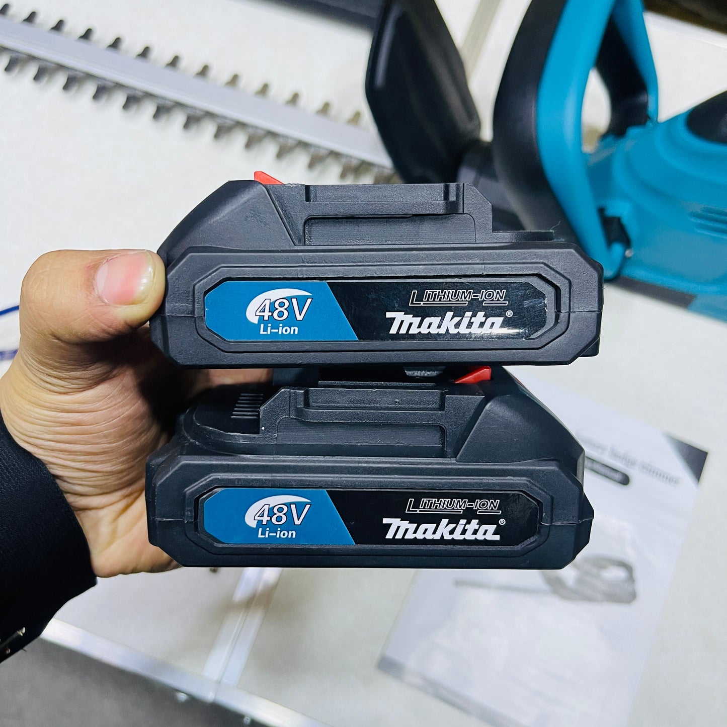 MAKITA Powerful Handheld Portable Multi-Functional Electric Hedge Trimmer