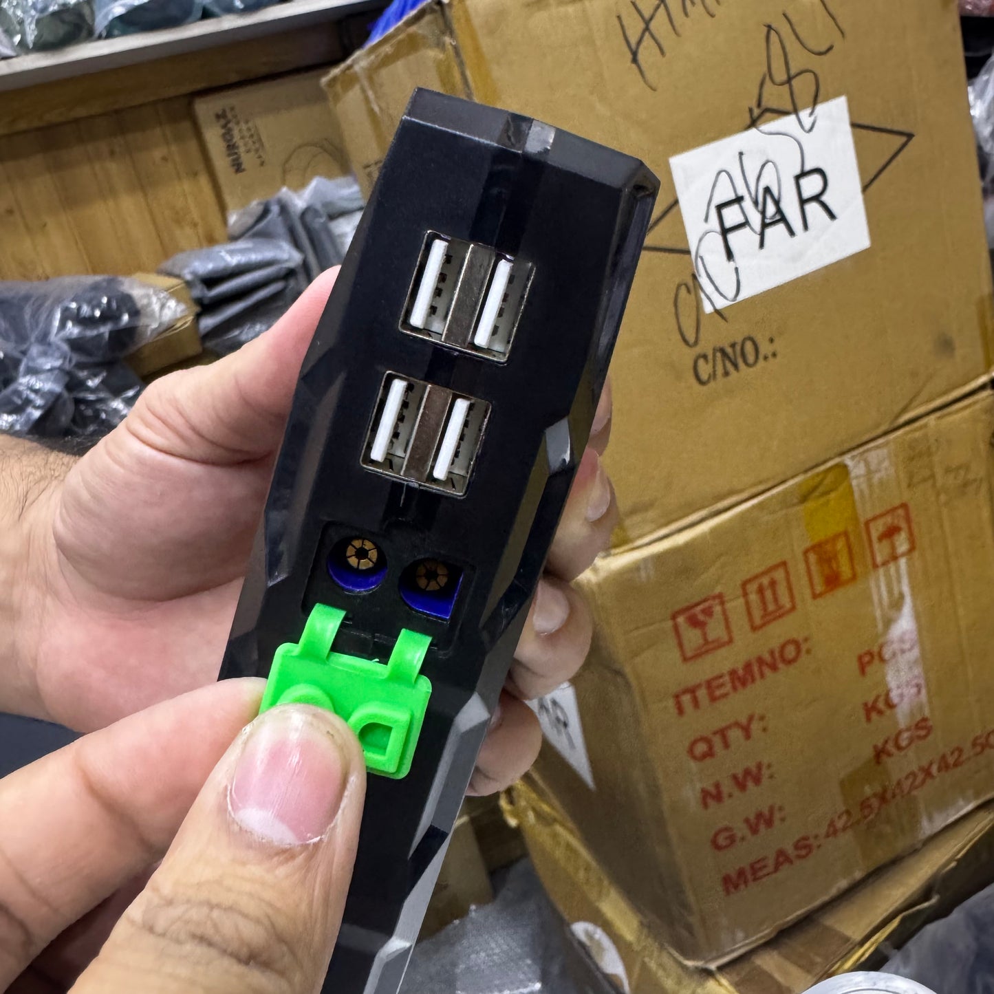 Portable Car Power Jump Starter + Power Banks Emergency Power Tool