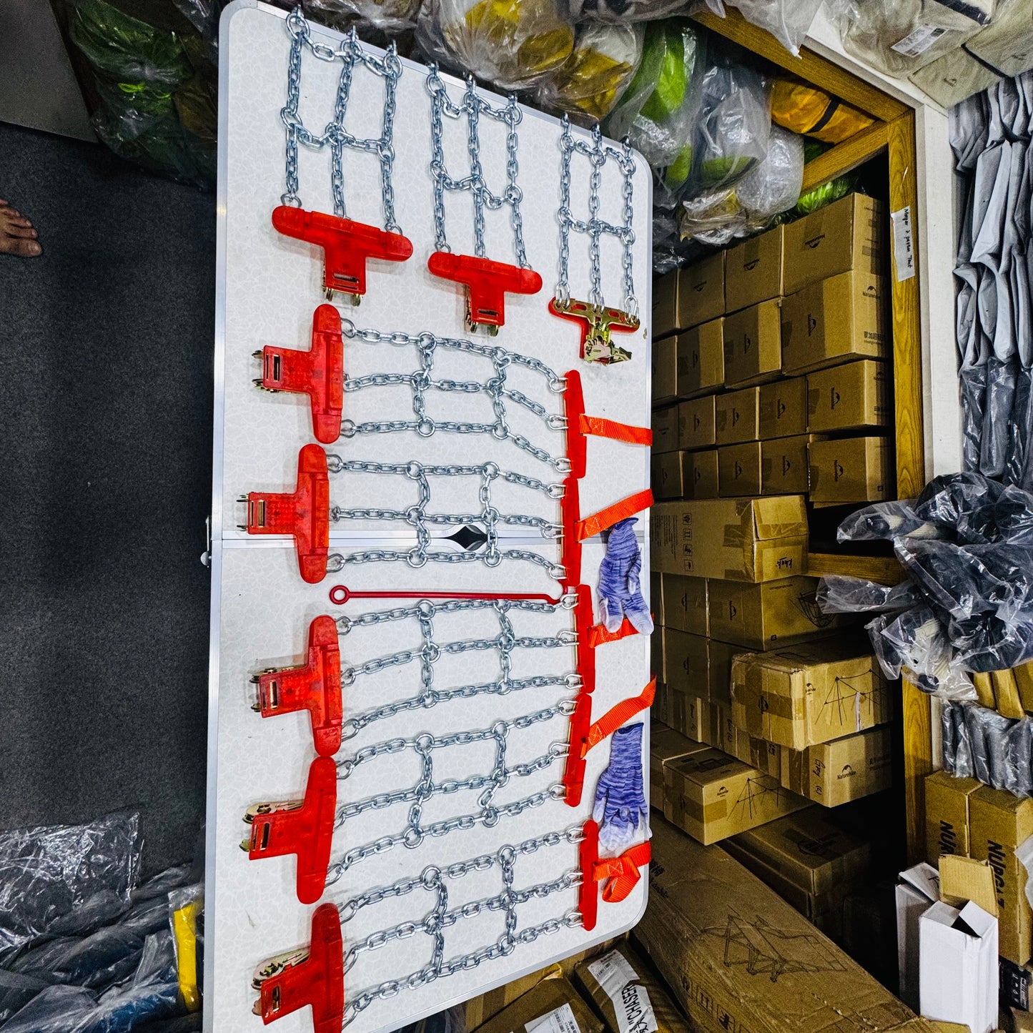 8Pcs Stainless Steel Anti-Slip/Anti-Skid Snow Chains For Car Tyres