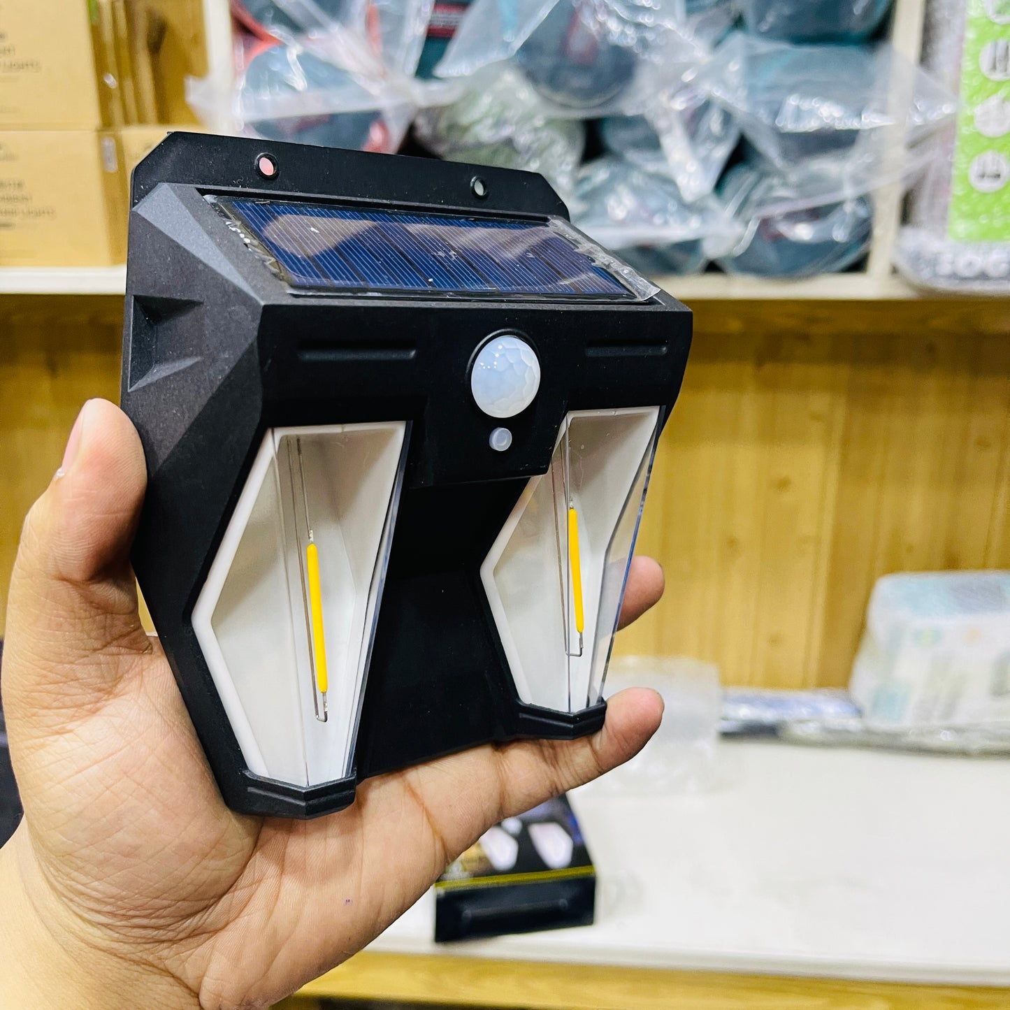 Solar Interaction Double Bulb Wall Lamp – Intelligent Outdoor Decor Lighting SH-688